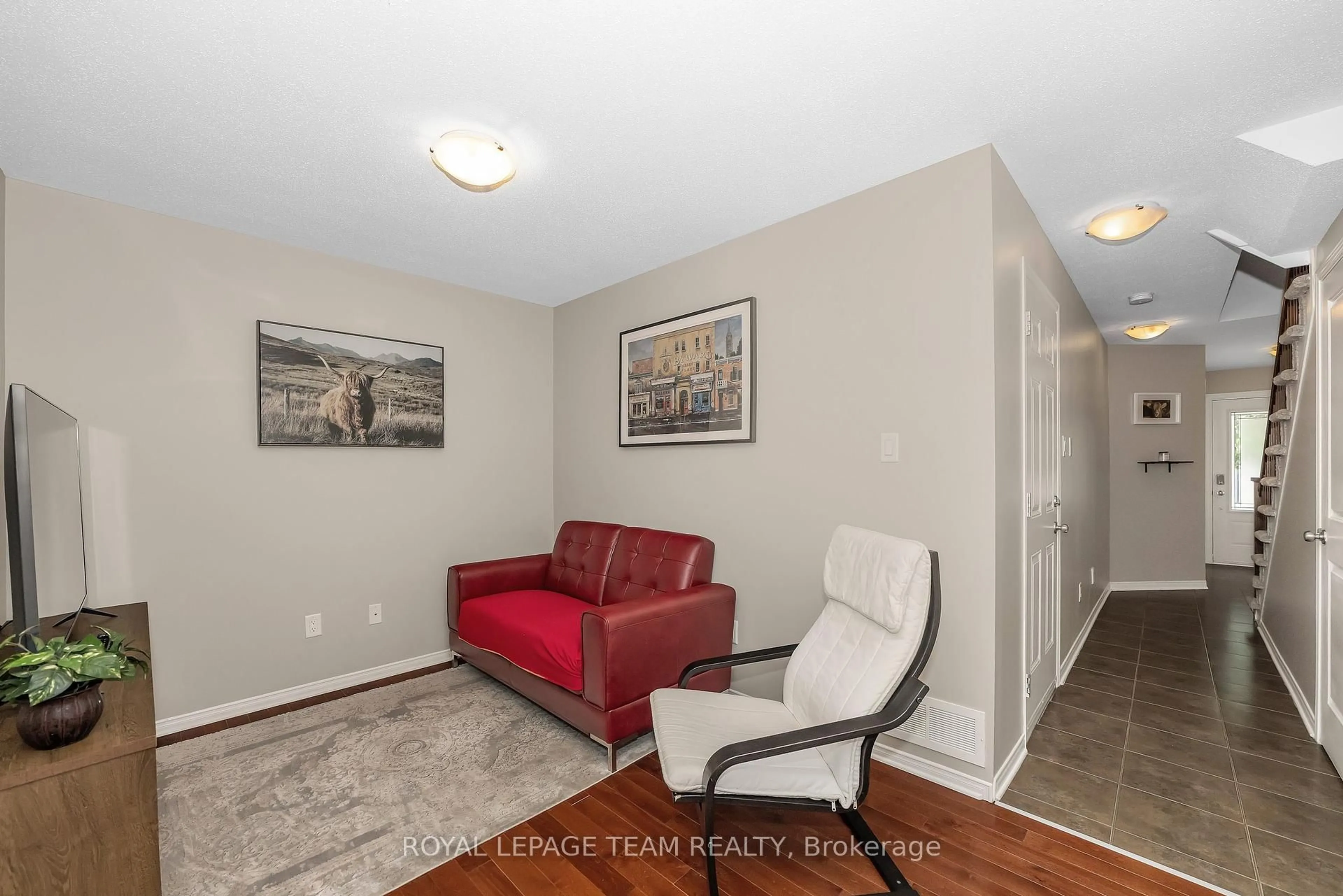 Living room with furniture, unknown for 64 Songbird Private, Ottawa Ontario K2H 0A2