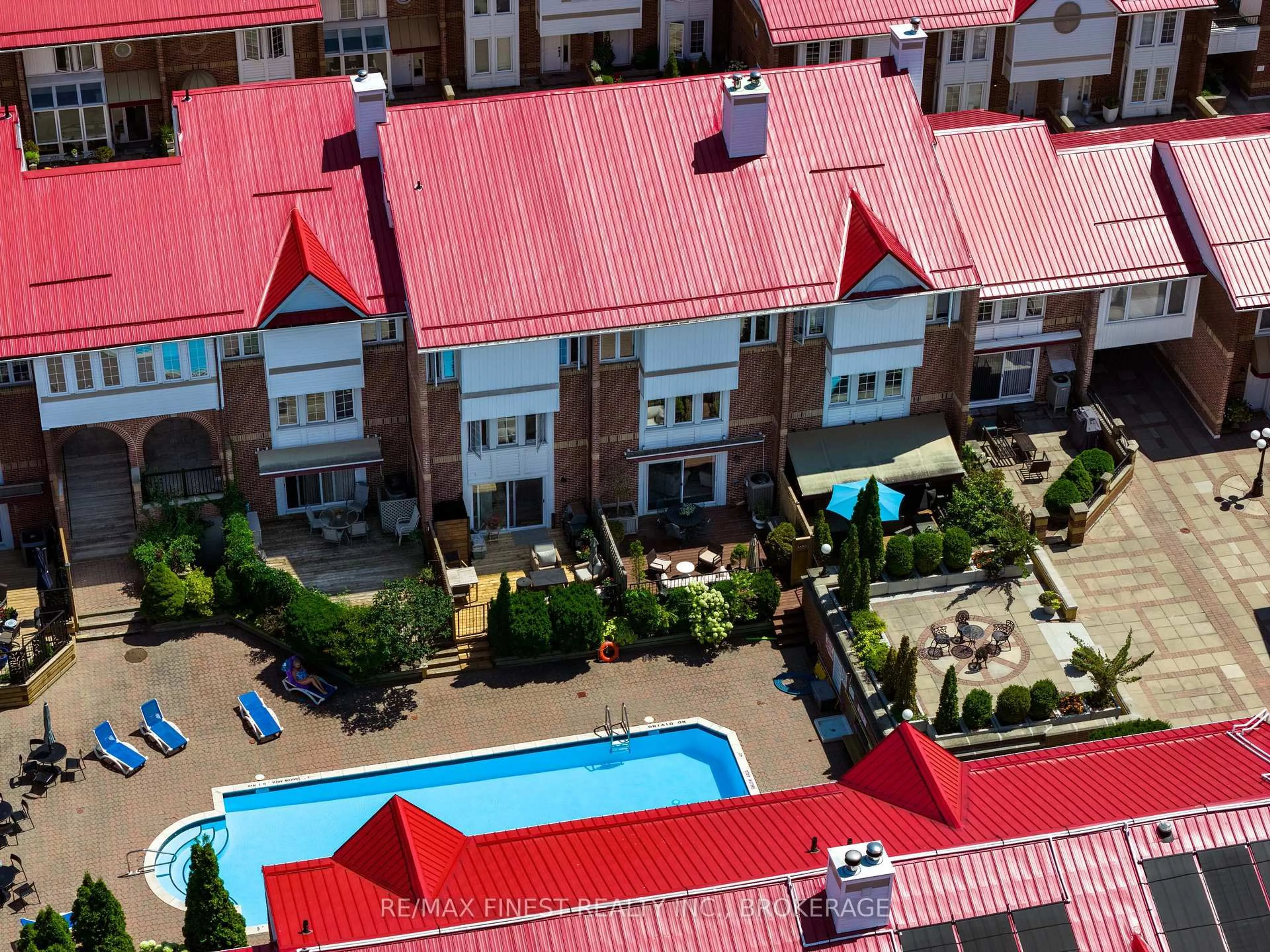 A pic from outside/outdoor area/front of a property/back of a property/a pic from drone, city buildings view from balcony for 1 Place D'Armes #34, Kingston Ontario K7K 6S1