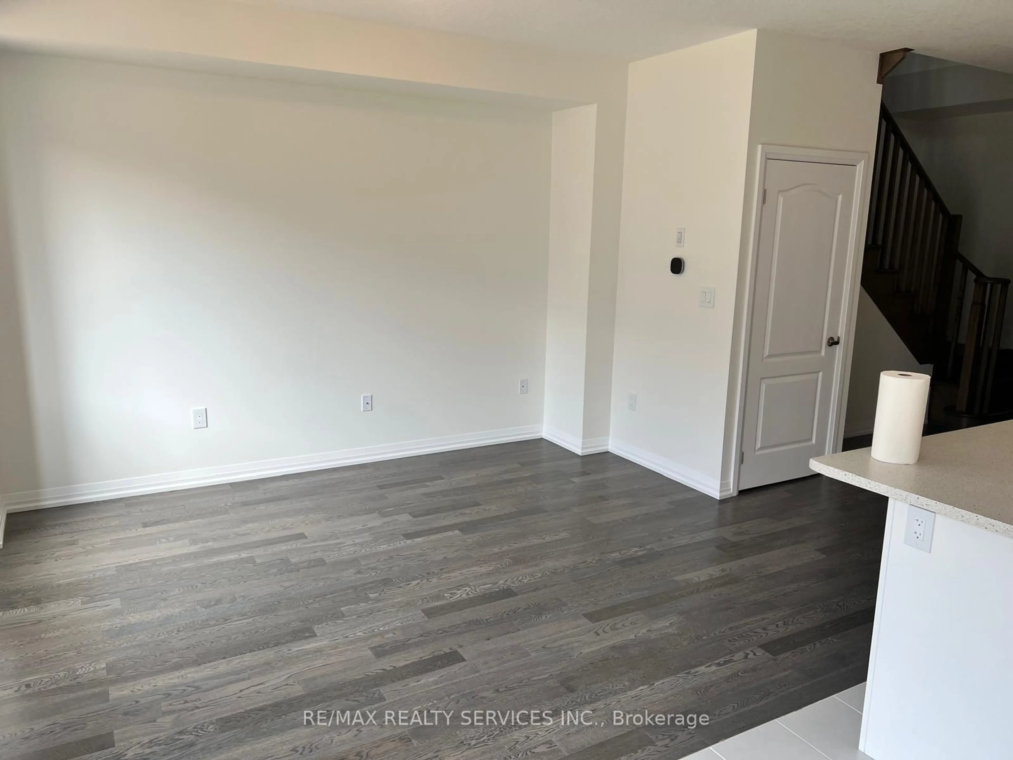 A pic of a room for 124 Granville Cres, Haldimand Ontario N3W 0J7