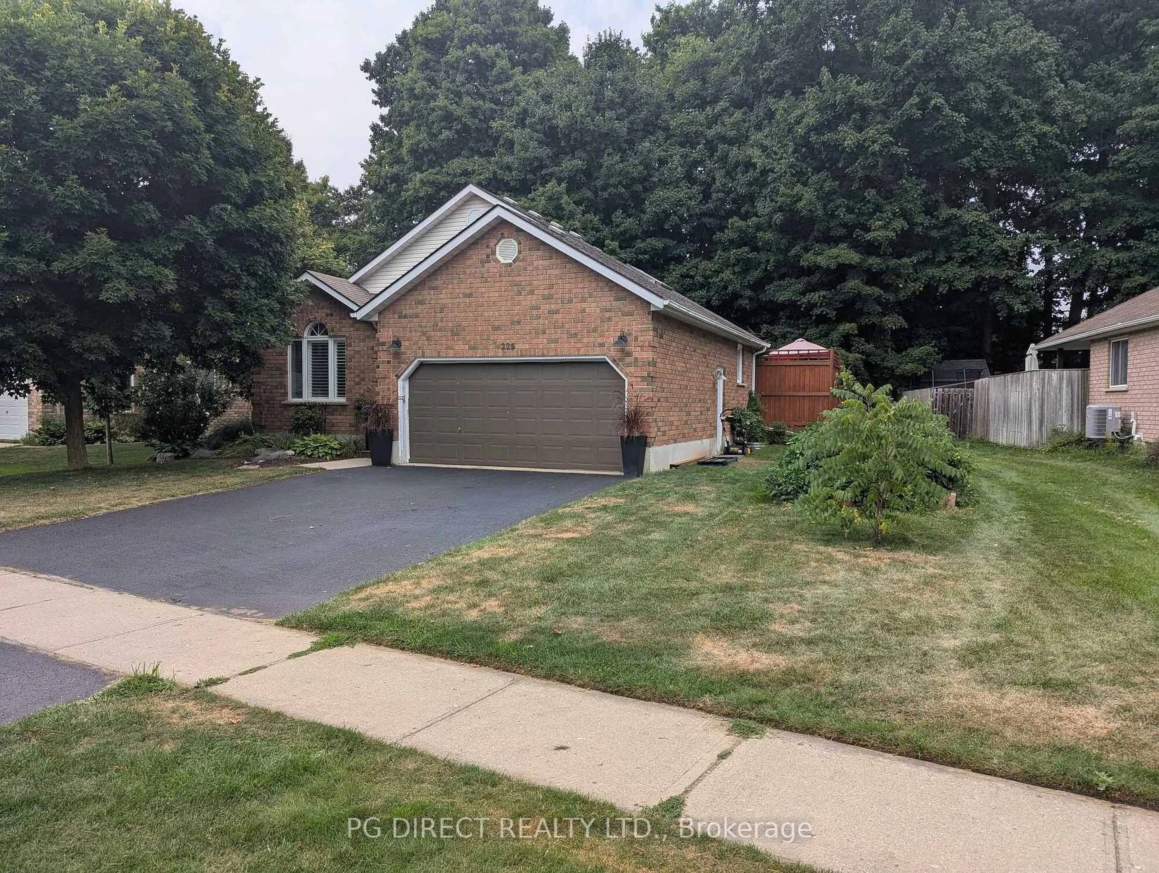 Unknown for 225 Eby Cres, Wilmot Ontario N3A 1Y9