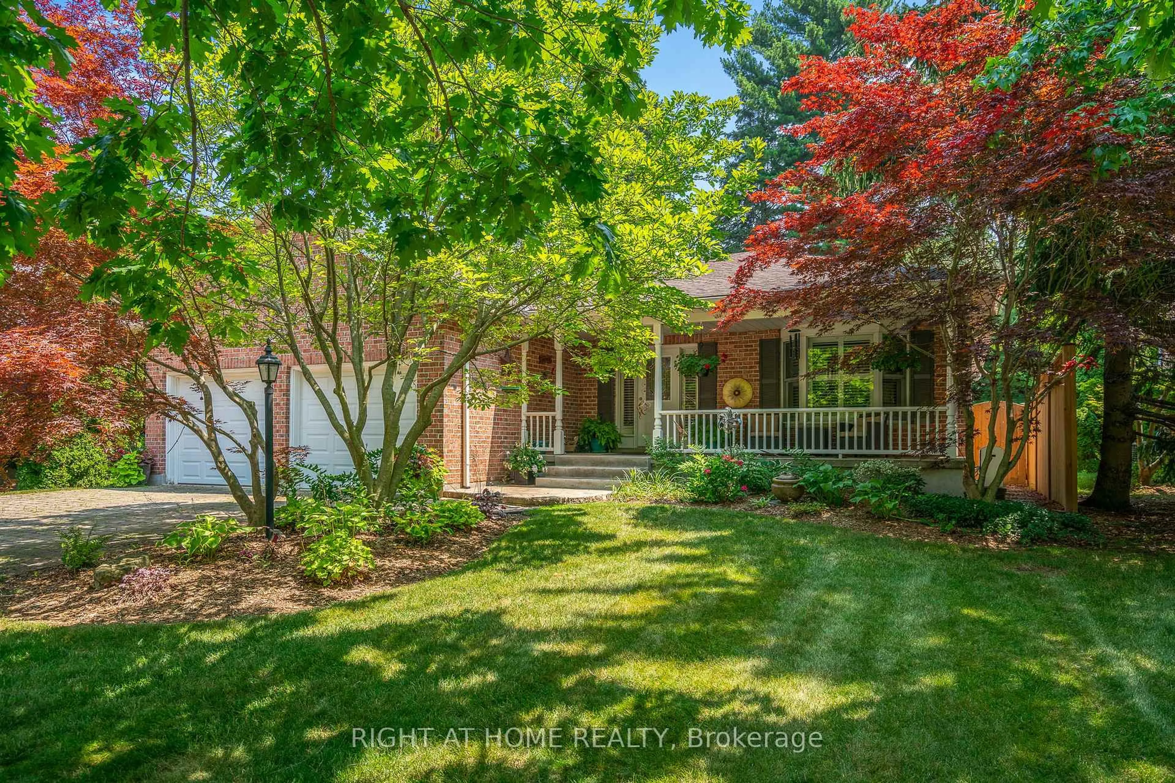 Unknown for 26 Park Crt, Niagara-on-the-Lake Ontario L0S 1J0