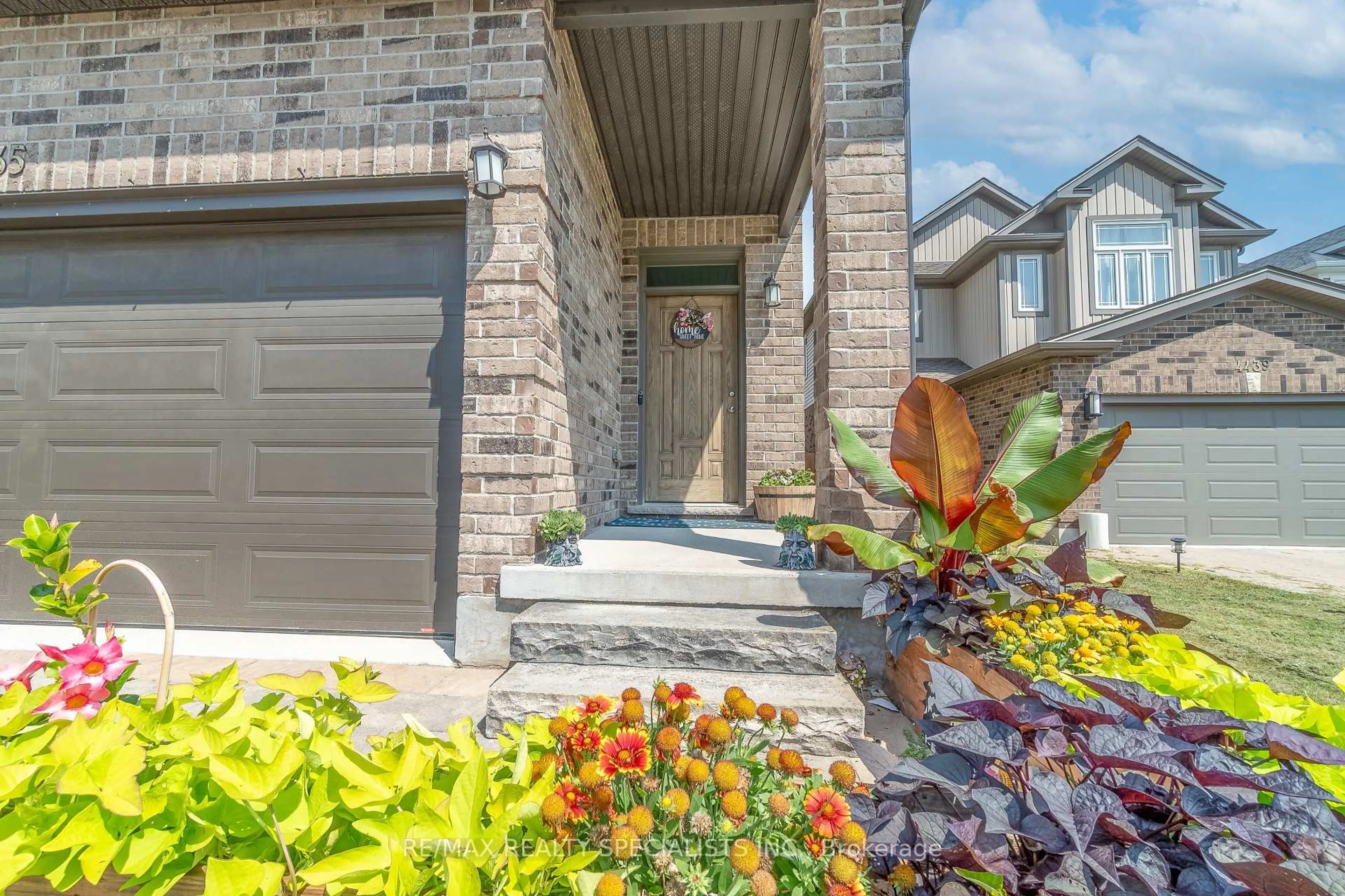 Unknown for 4435 Lismer Lane, London South Ontario N6L 0E1