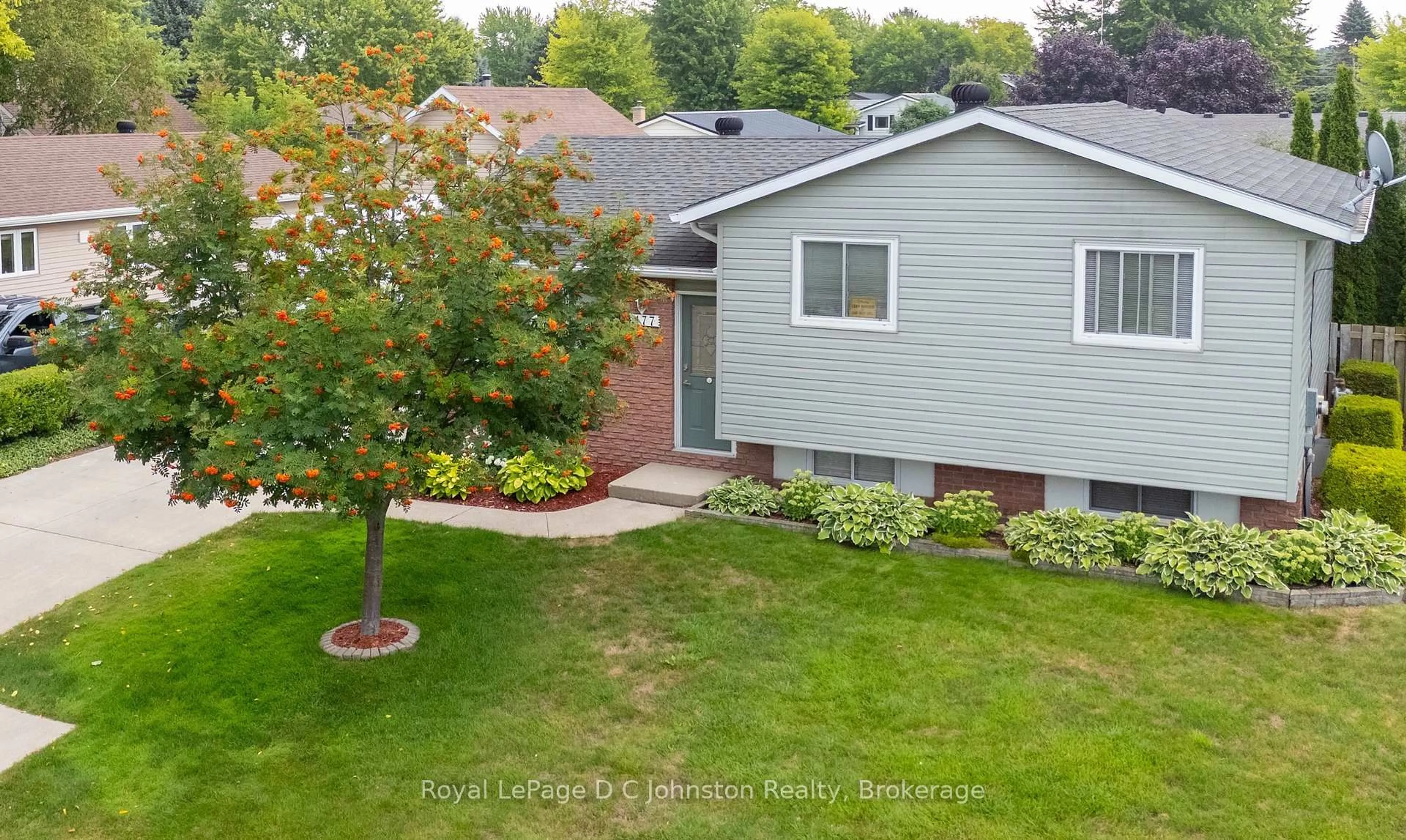 A pic from outside/outdoor area/front of a property/back of a property/a pic from drone, street for 477 Wales Dr, Saugeen Shores Ontario N0H 2C1
