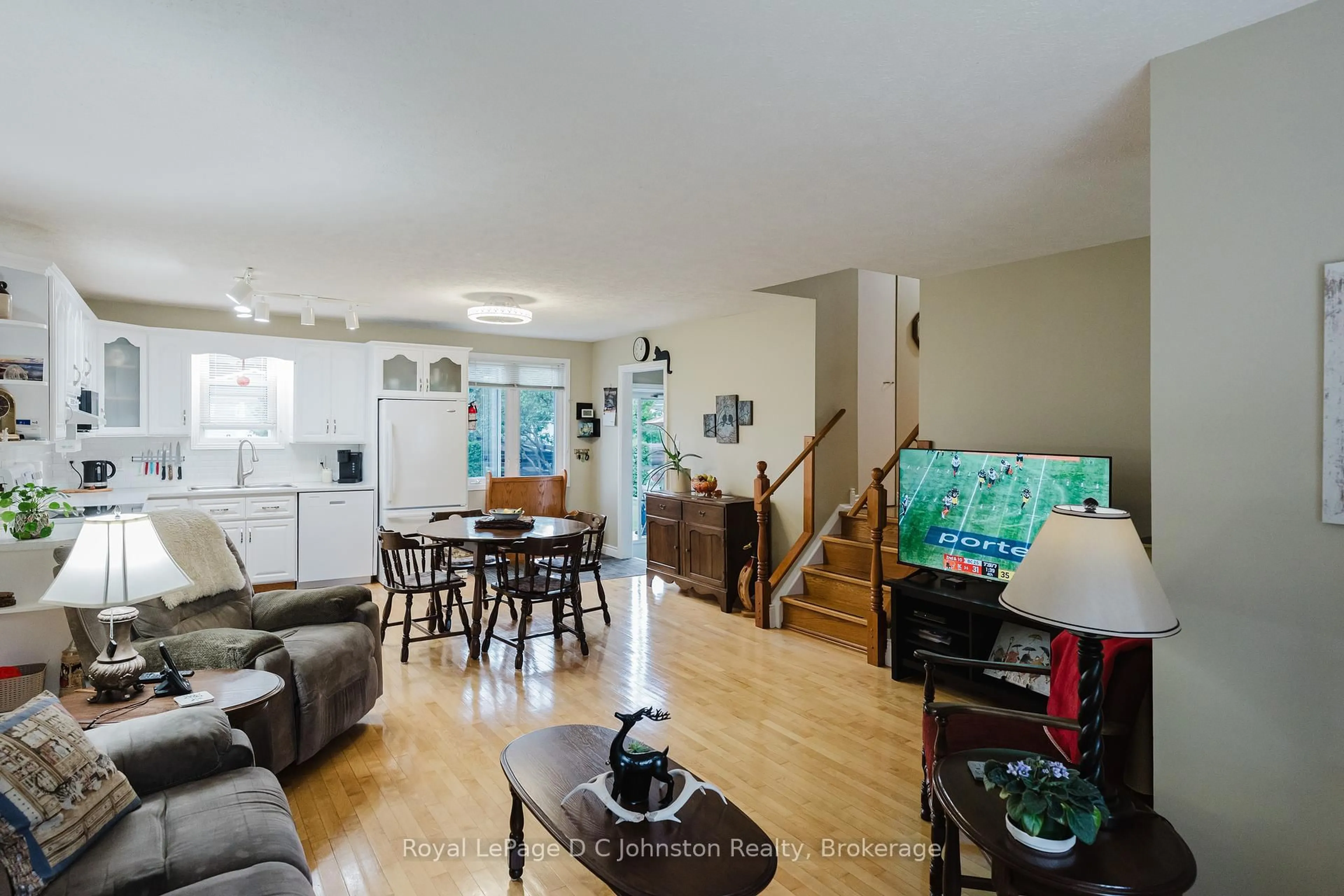 Living room with furniture, unknown for 477 Wales Dr, Saugeen Shores Ontario N0H 2C1