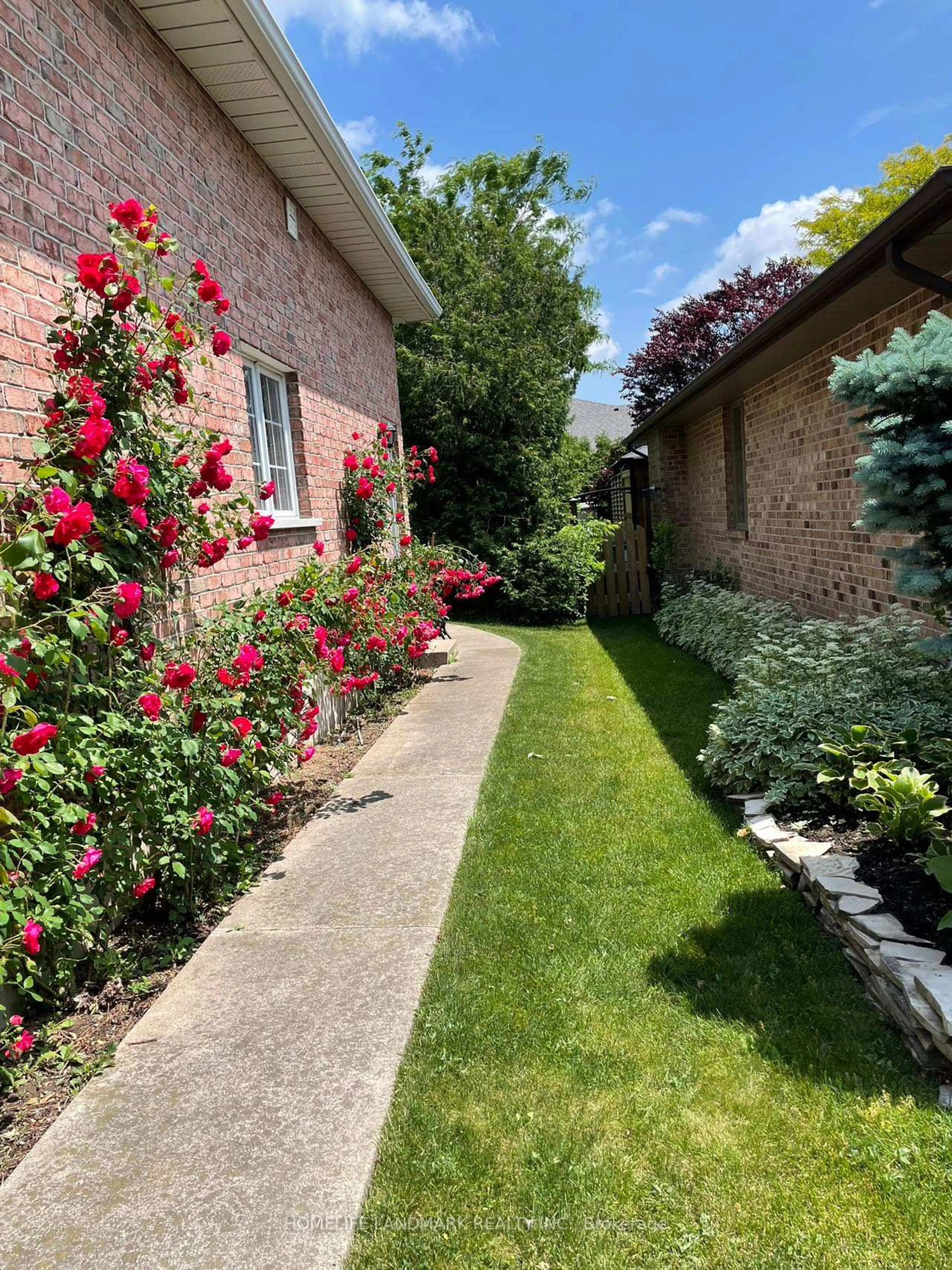Unknown for 7751 South Wood Dr, Niagara Falls Ontario L2H 2X1