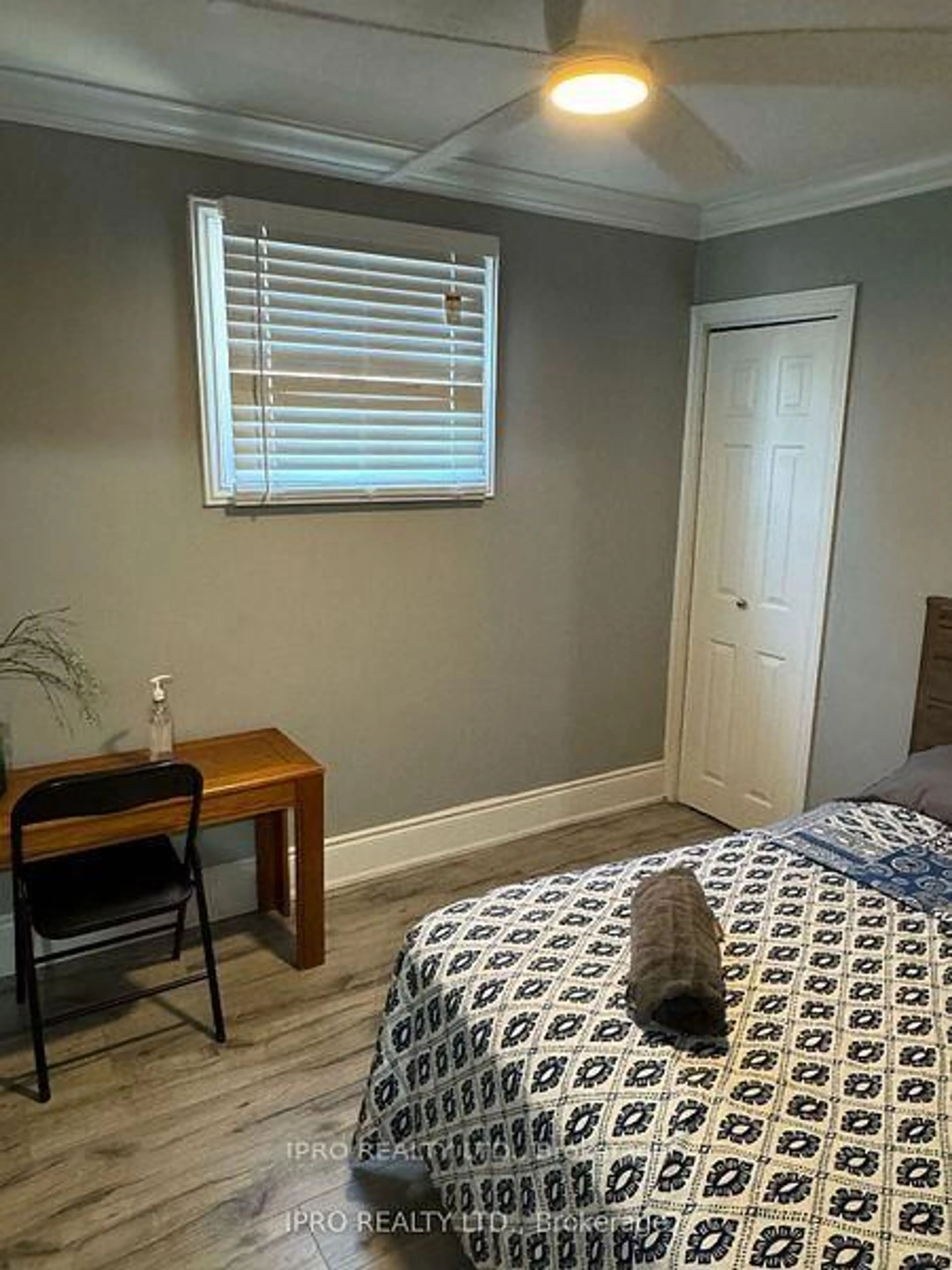 A pic of a room for 4597 Sunset Dr, Central Elgin Ontario N5L 1B4