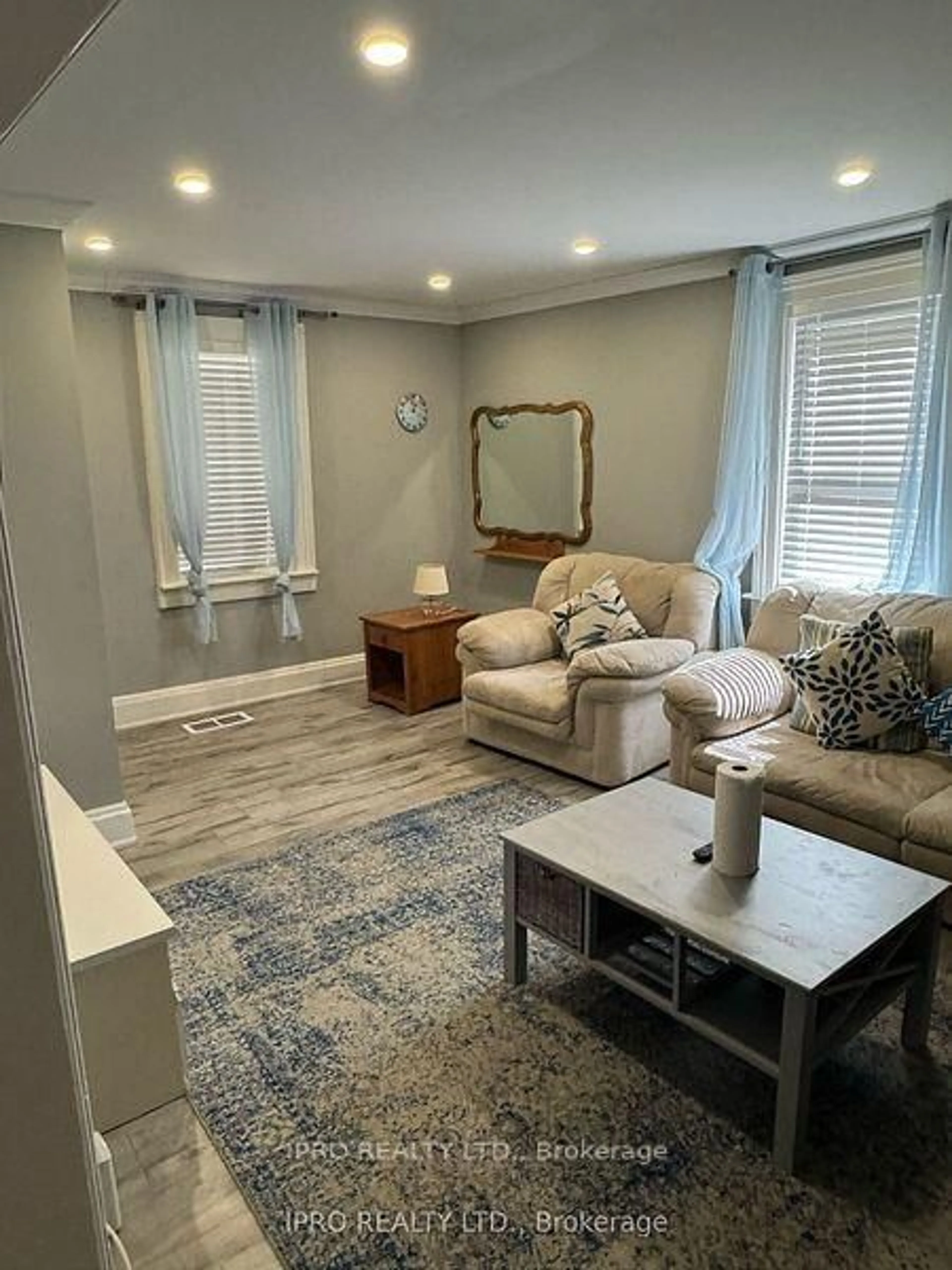 Living room with furniture, unknown for 4597 Sunset Dr, Central Elgin Ontario N5L 1B4
