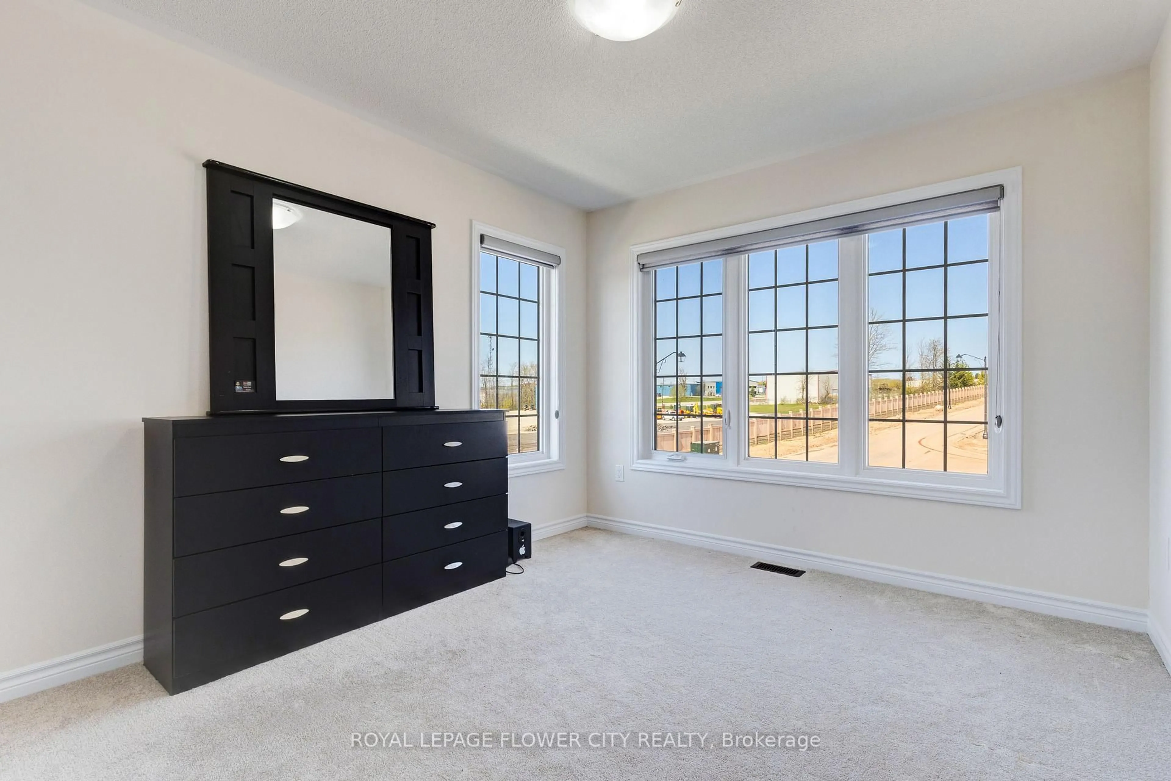 A pic of a room for 11 Conboy Dr, Erin Ontario N0B 1T0