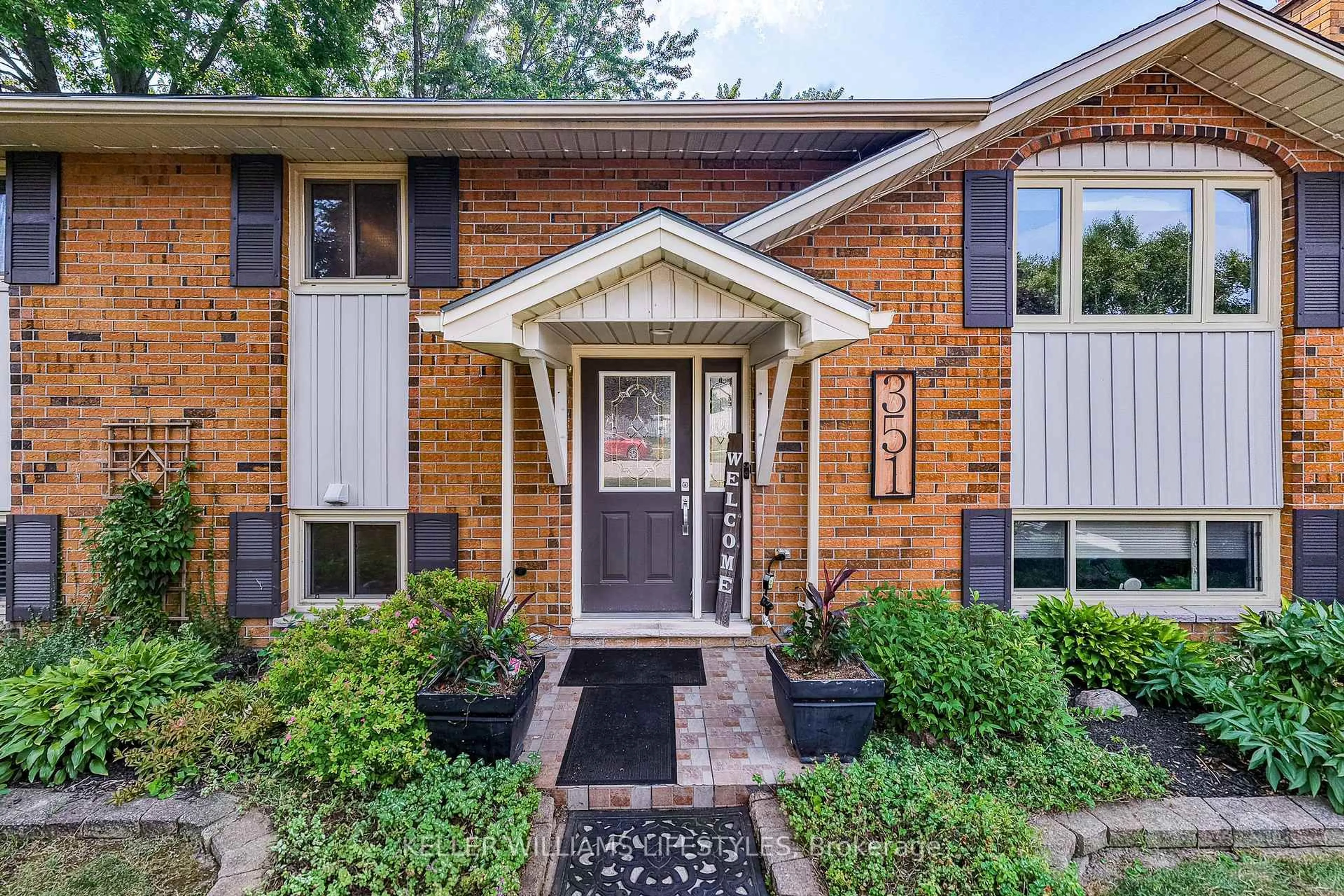 Home with brick exterior material, street for 351 Motz Blvd, South Huron Ontario N0M 1S1