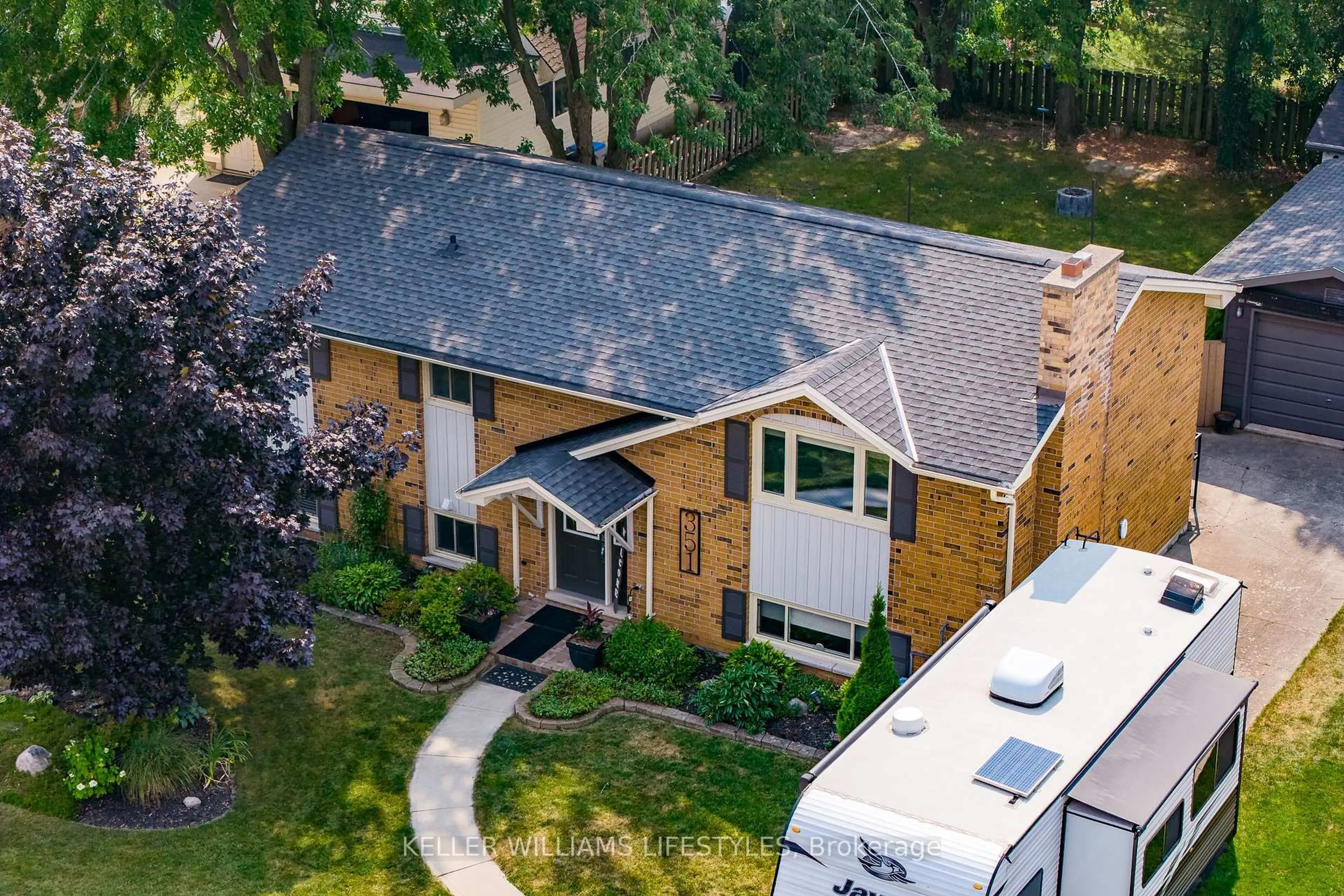 A pic from outside/outdoor area/front of a property/back of a property/a pic from drone, street for 351 Motz Blvd, South Huron Ontario N0M 1S1