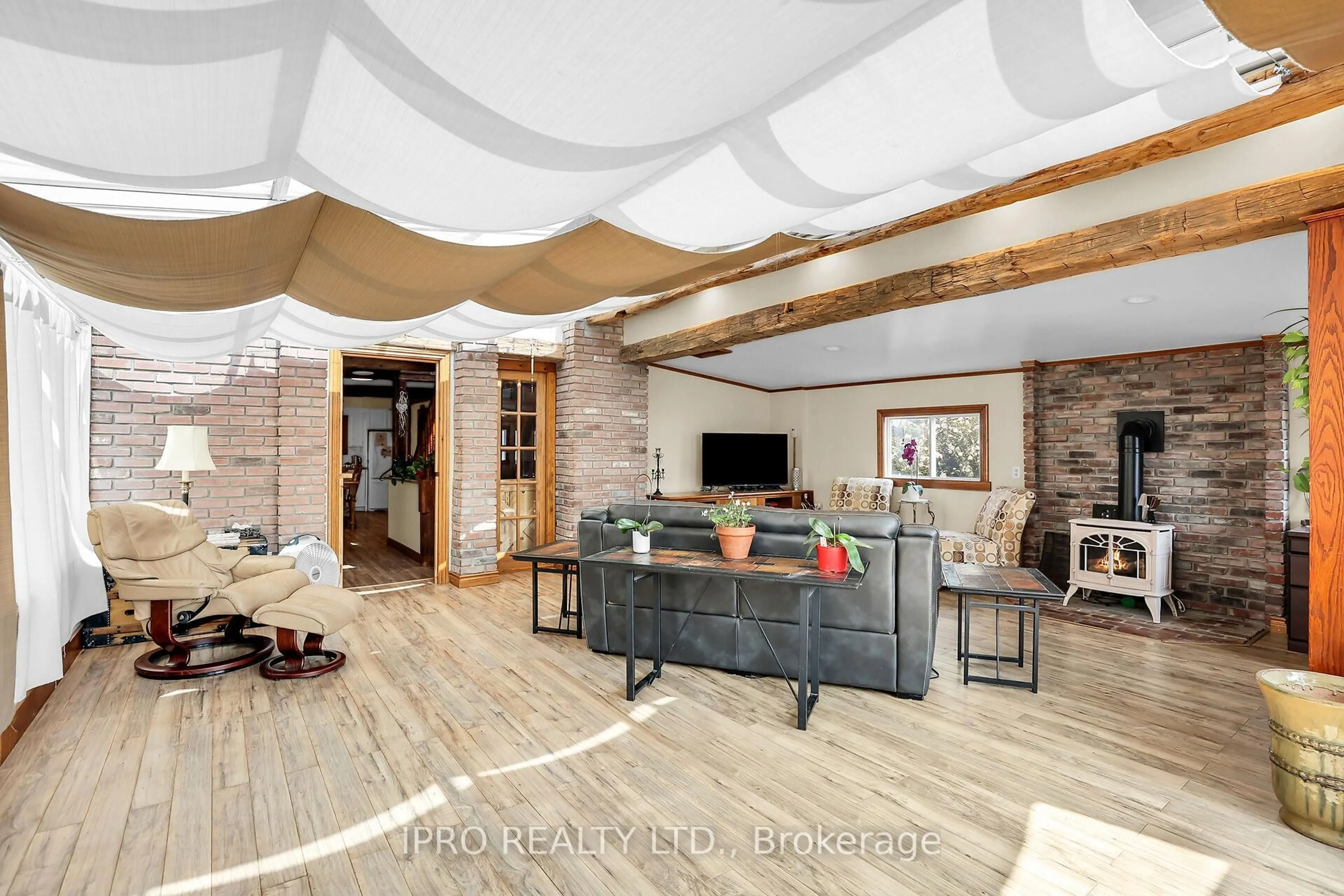 Unknown for 1027 Niagara Stone Rd, Niagara-on-the-Lake Ontario L0S 1J0