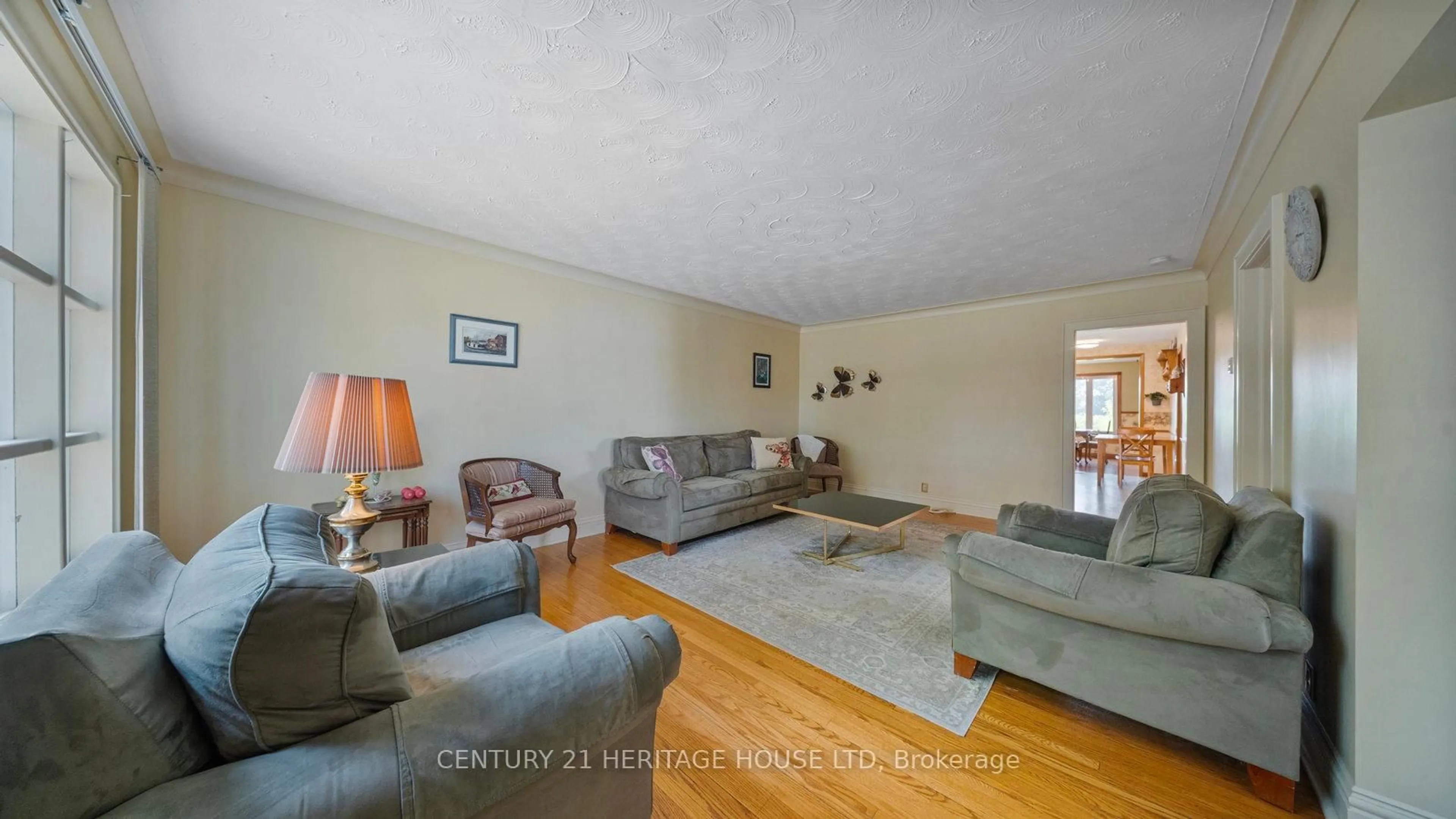 Living room with furniture, unknown for 78 Baldwin Ave, Brantford Ontario N3S 1H7