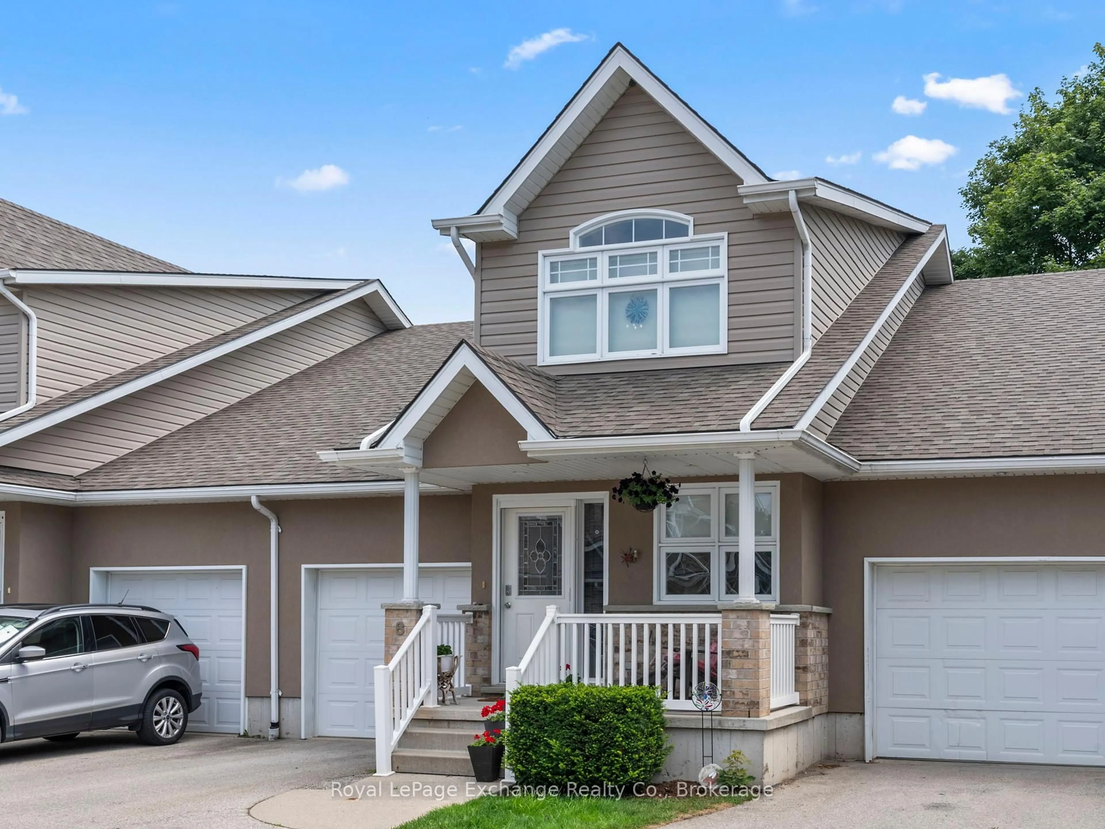 Home with vinyl exterior material, street for 433 Queen St #8, Kincardine Ontario N2Z 0A2