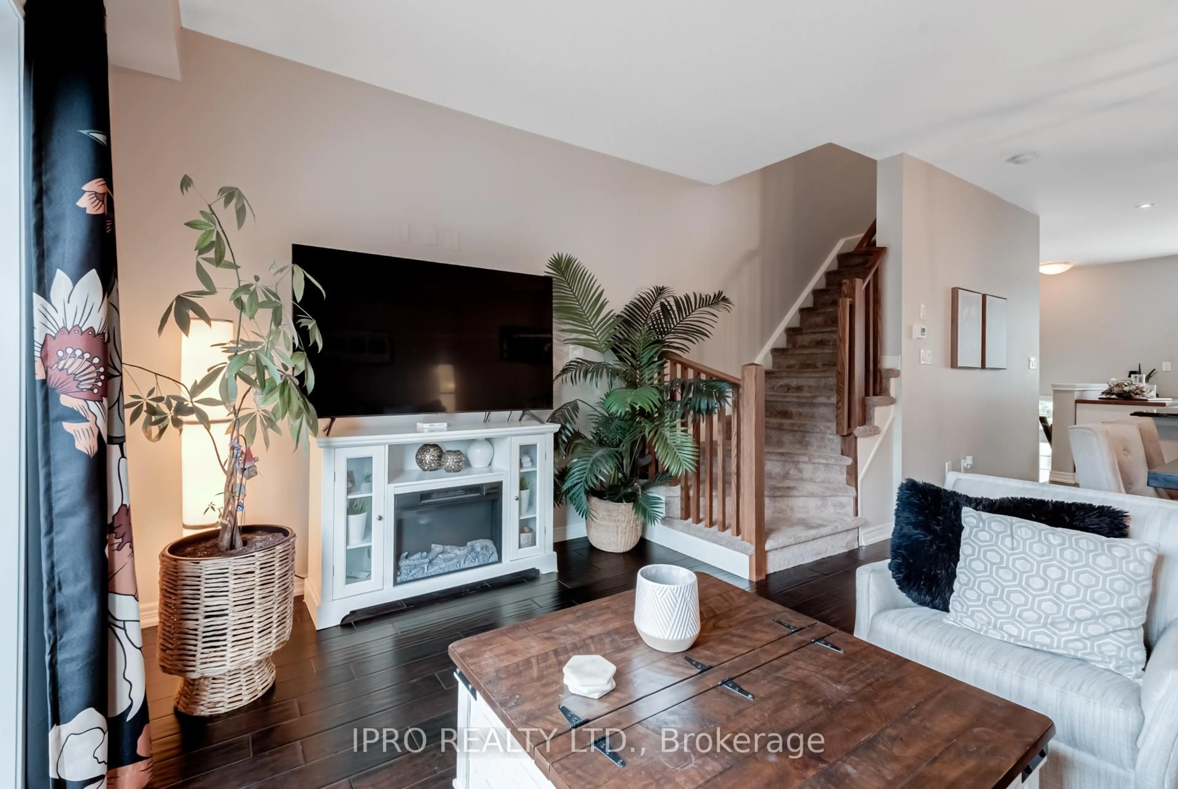 Unknown for 337 Beach Blvd #47, Hamilton Ontario L8H 6W4