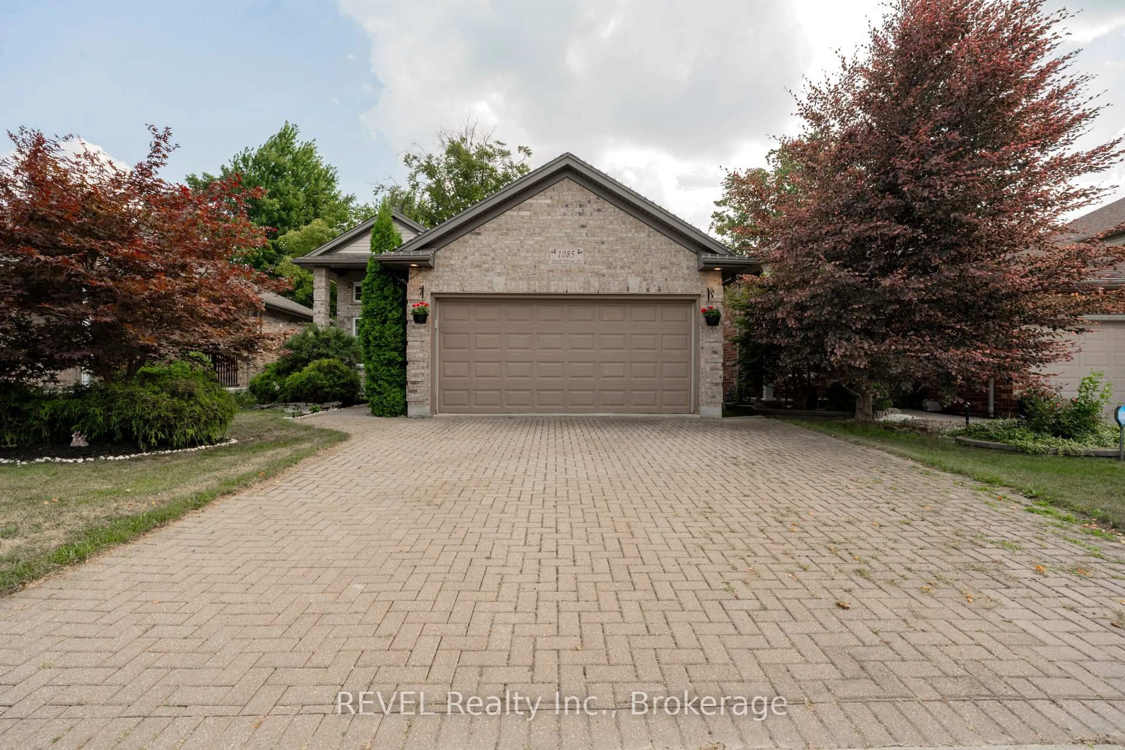 Home with brick exterior material, street for 1085 South Wenige Dr, London North Ontario N5X 4G5