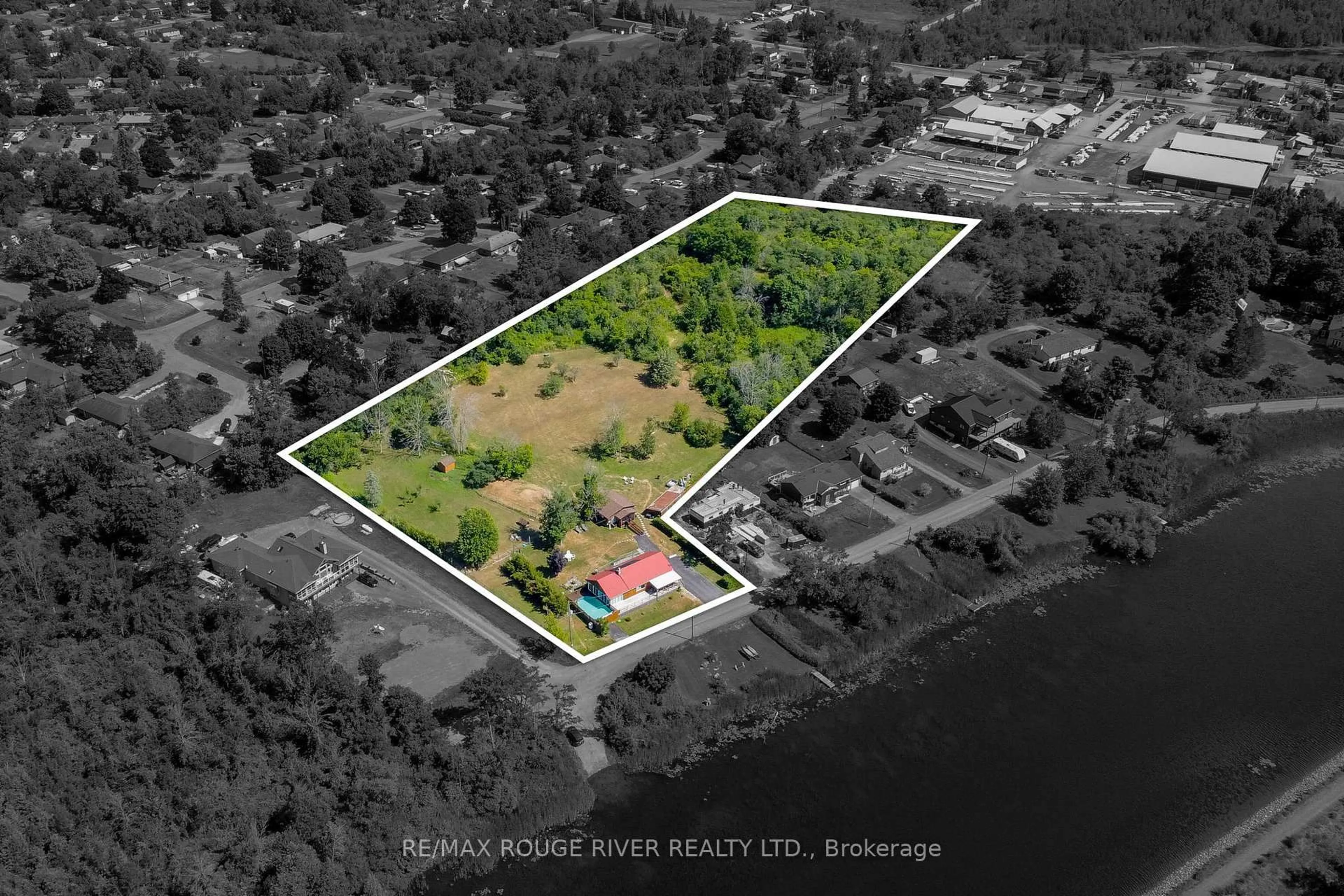 A pic from outside/outdoor area/front of a property/back of a property/a pic from drone, building for 810 Canal Rd, Douro-Dummer Ontario K9L 1A1