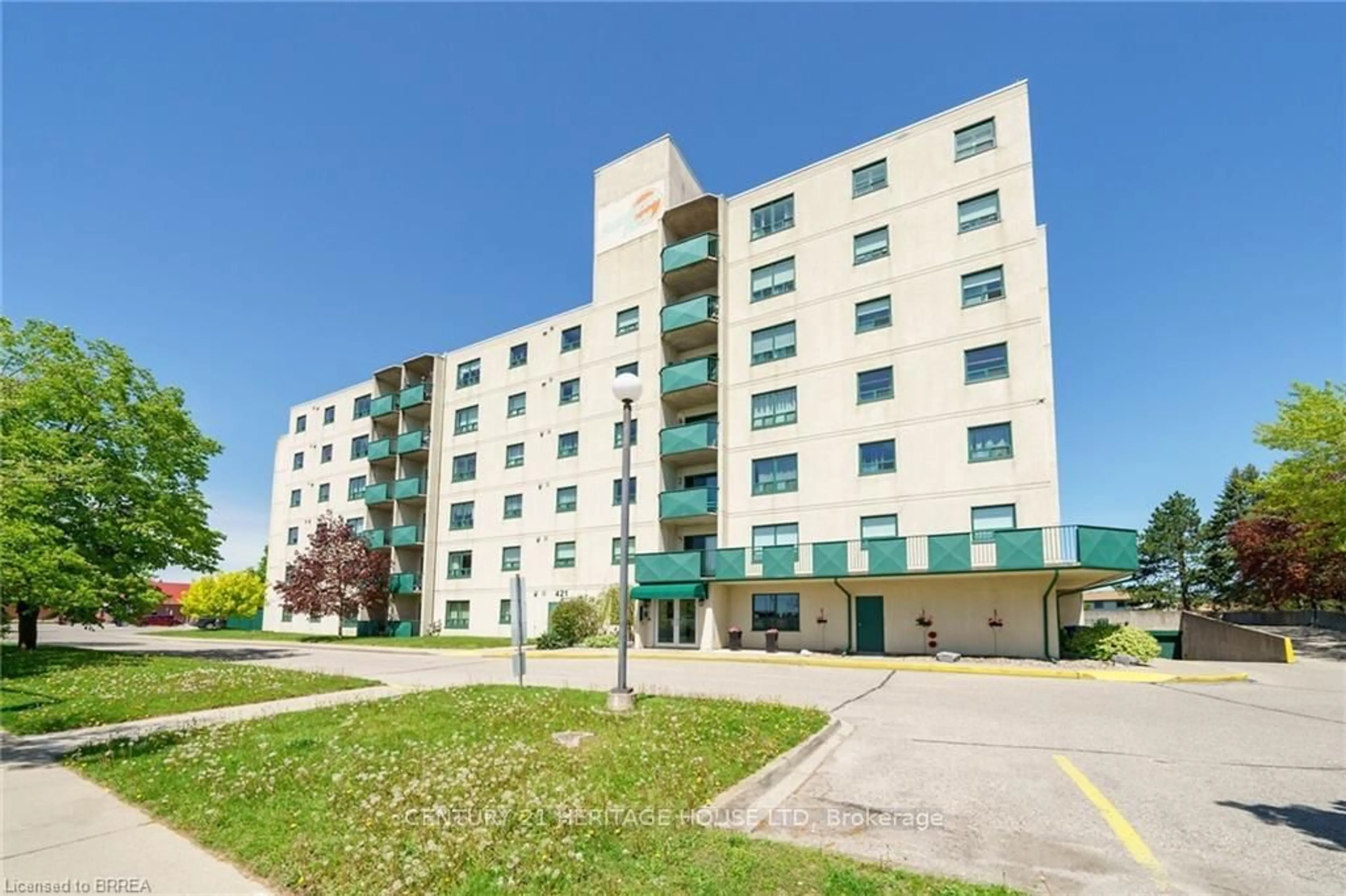 Unknown for 421 Fairview Dr #101, Brantford Ontario N3R 7M3