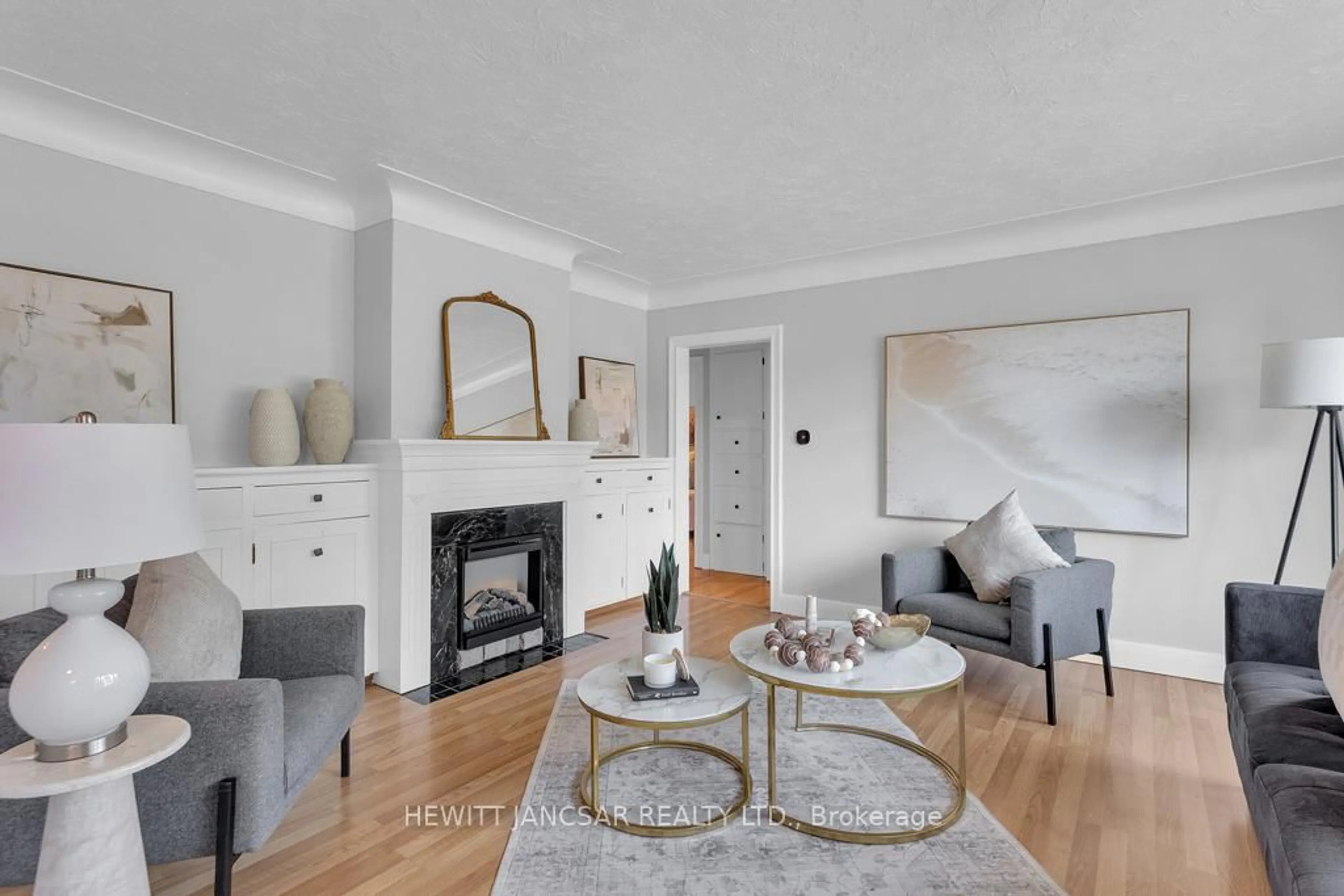Living room with furniture, unknown for 196 Patricia Ave, Kitchener Ontario N2M 1J7