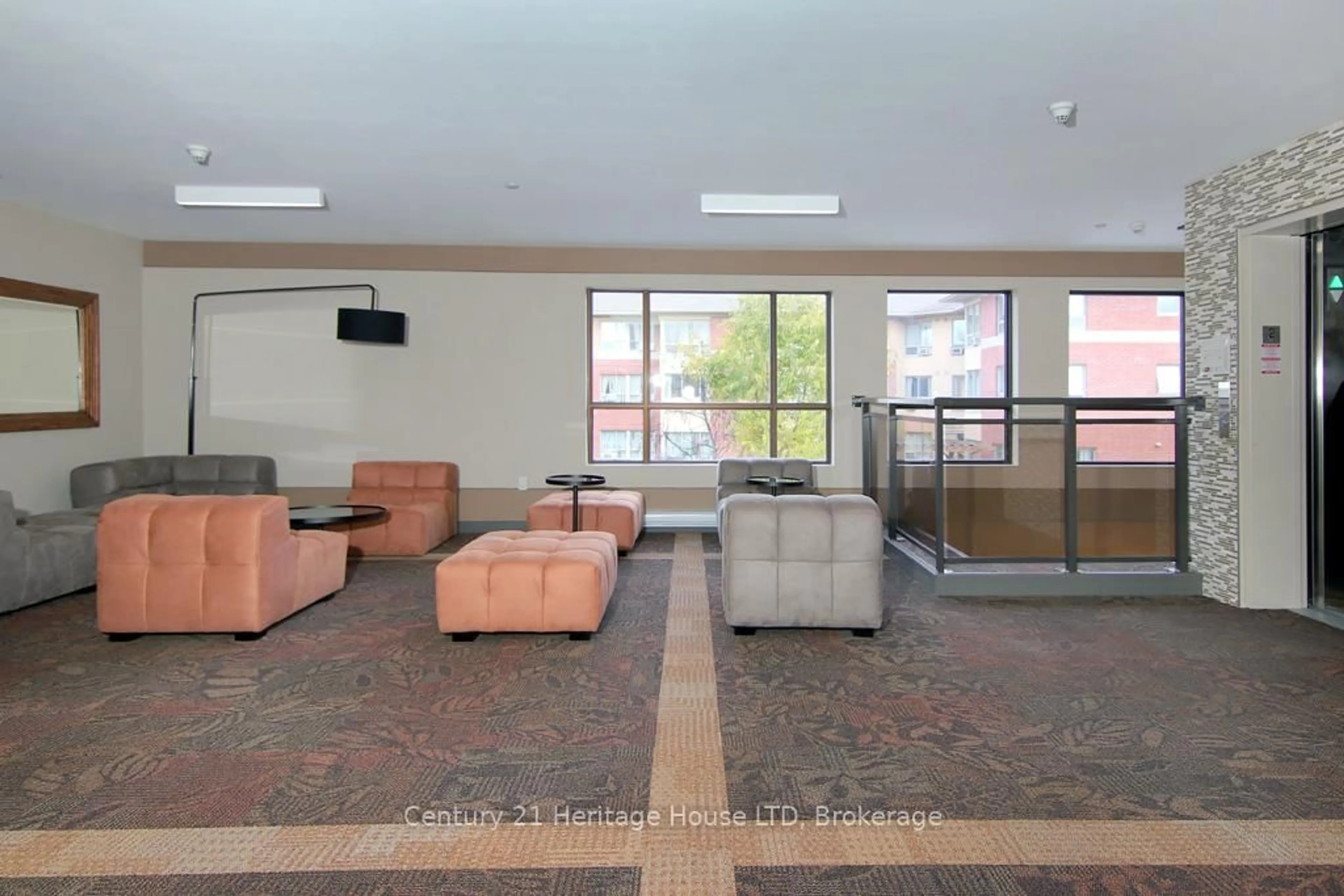 Lobby for 26 Wellington St #404, St. Catharines Ontario L2R 5P8