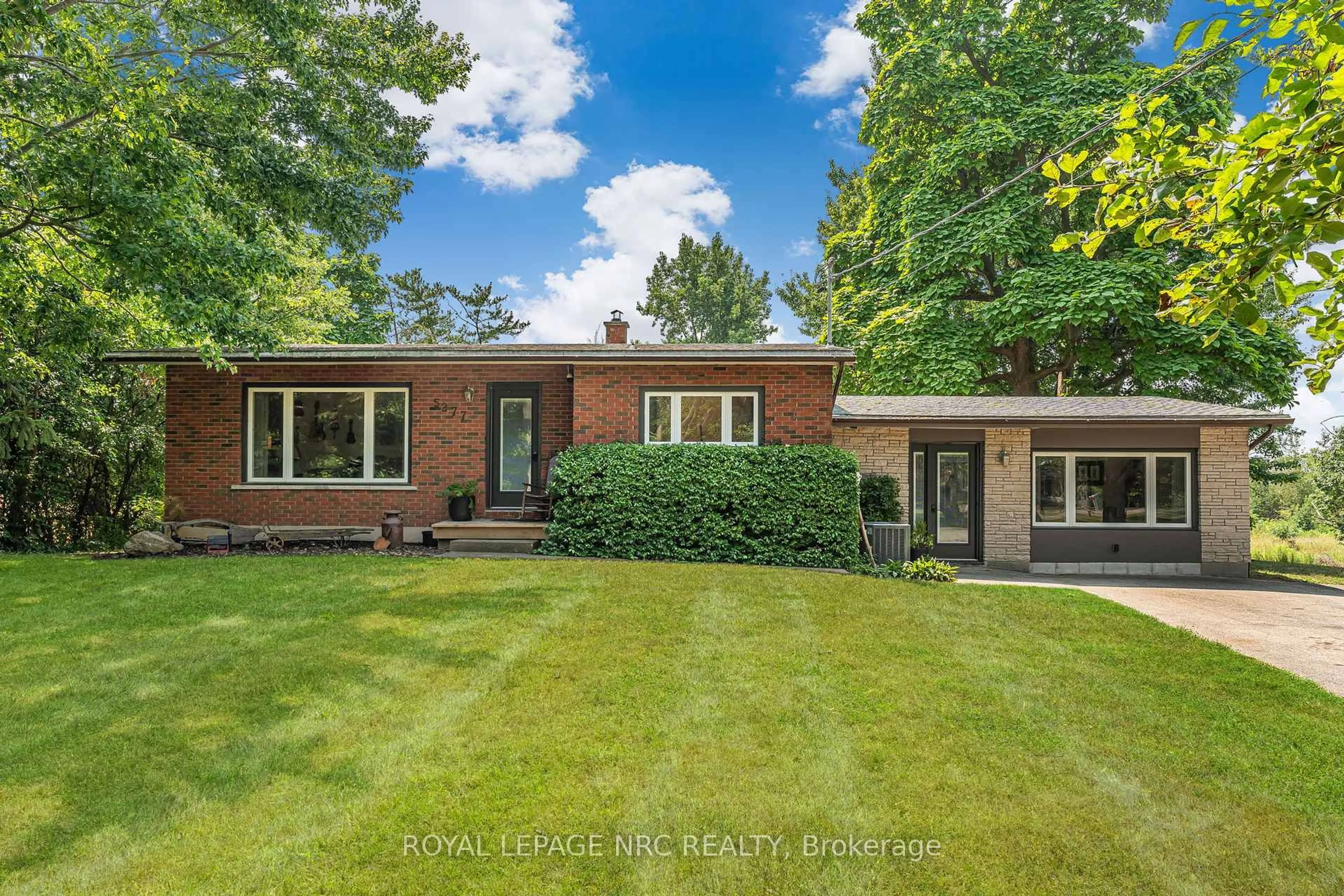 Home with brick exterior material, street for 5277 SHERKSTON Rd, Fort Erie Ontario L0S 1R0