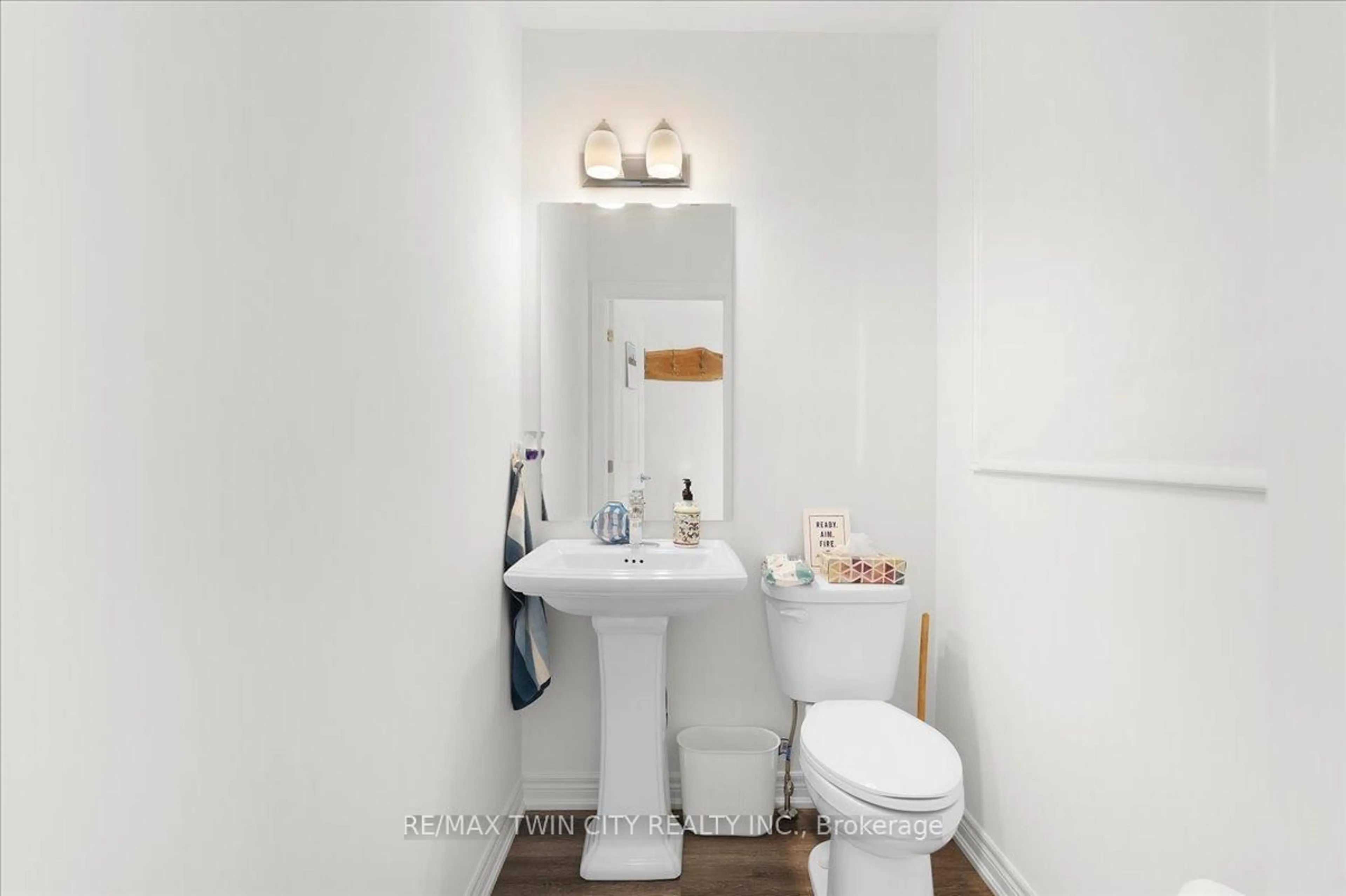 Standard bathroom, unknown for 448 Blackburn Dr #13, Brantford Ontario N3T 0X2