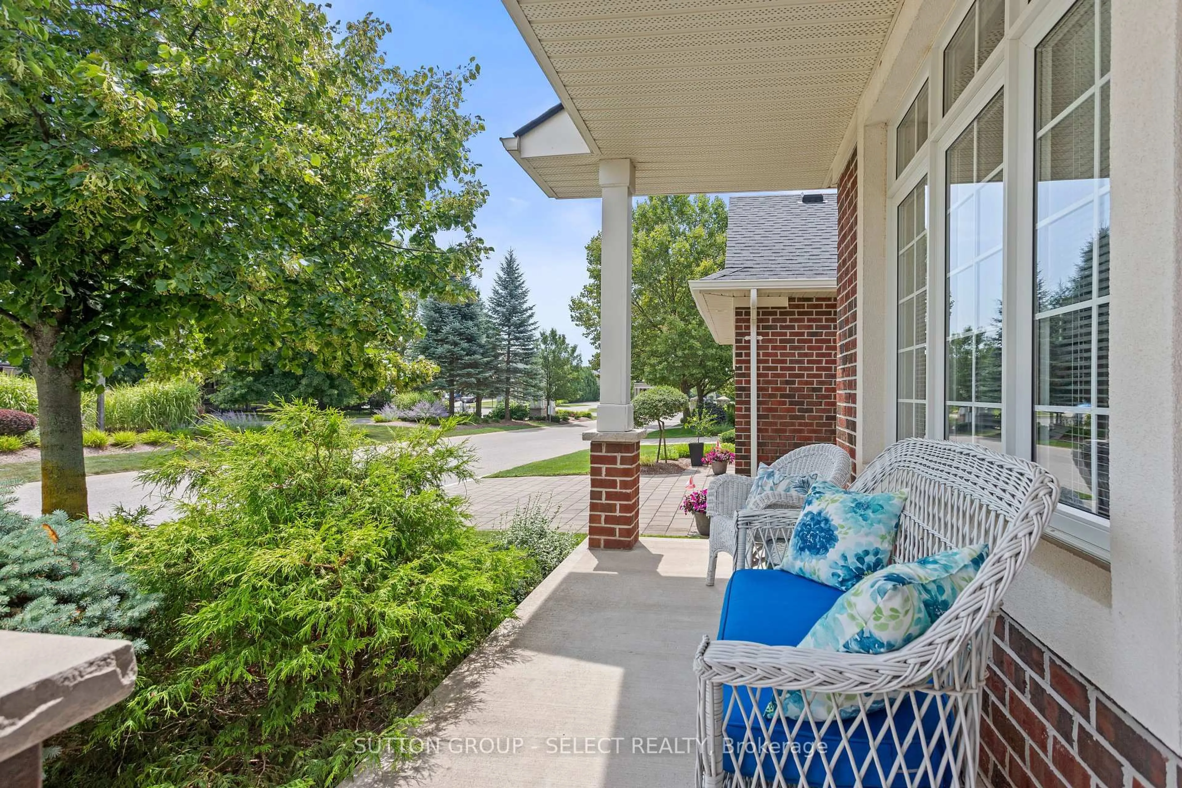 Patio, water/lake/river/ocean view for 101 Southgate Pkwy #7, St. Thomas Ontario N5R 6M3