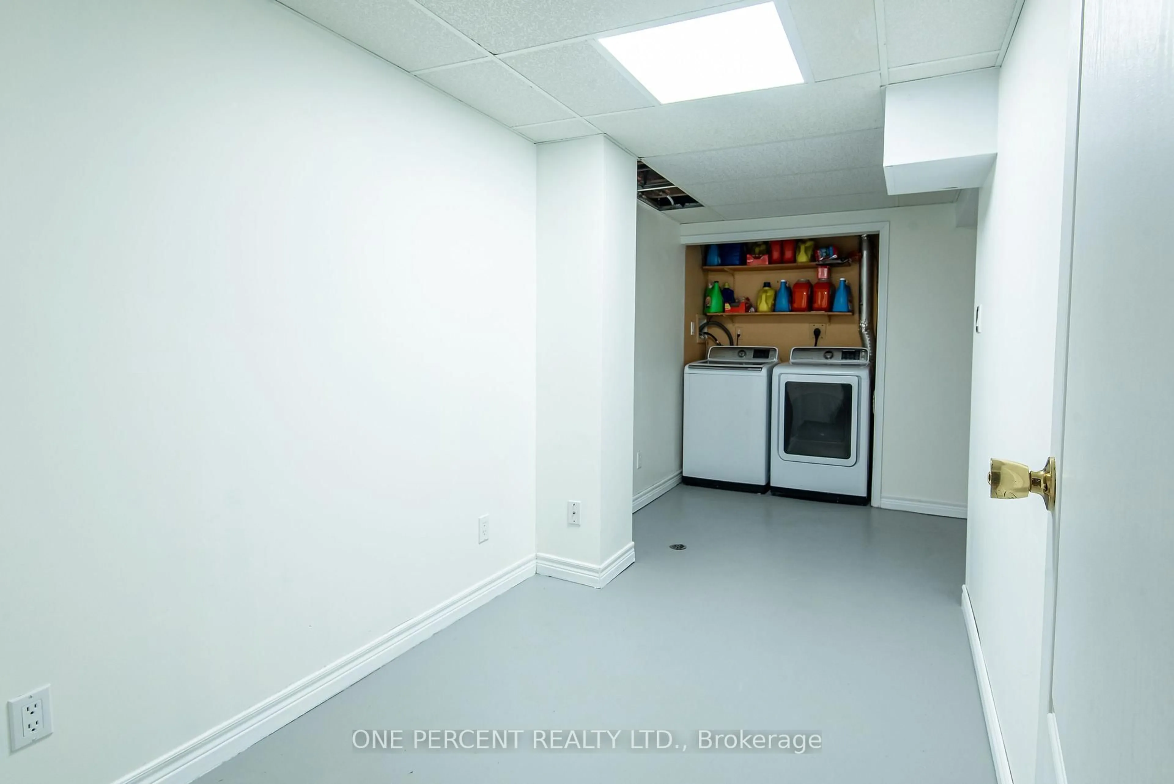 A pic of a room for 31 Greengate Rd #230, Guelph Ontario N1H 6R3