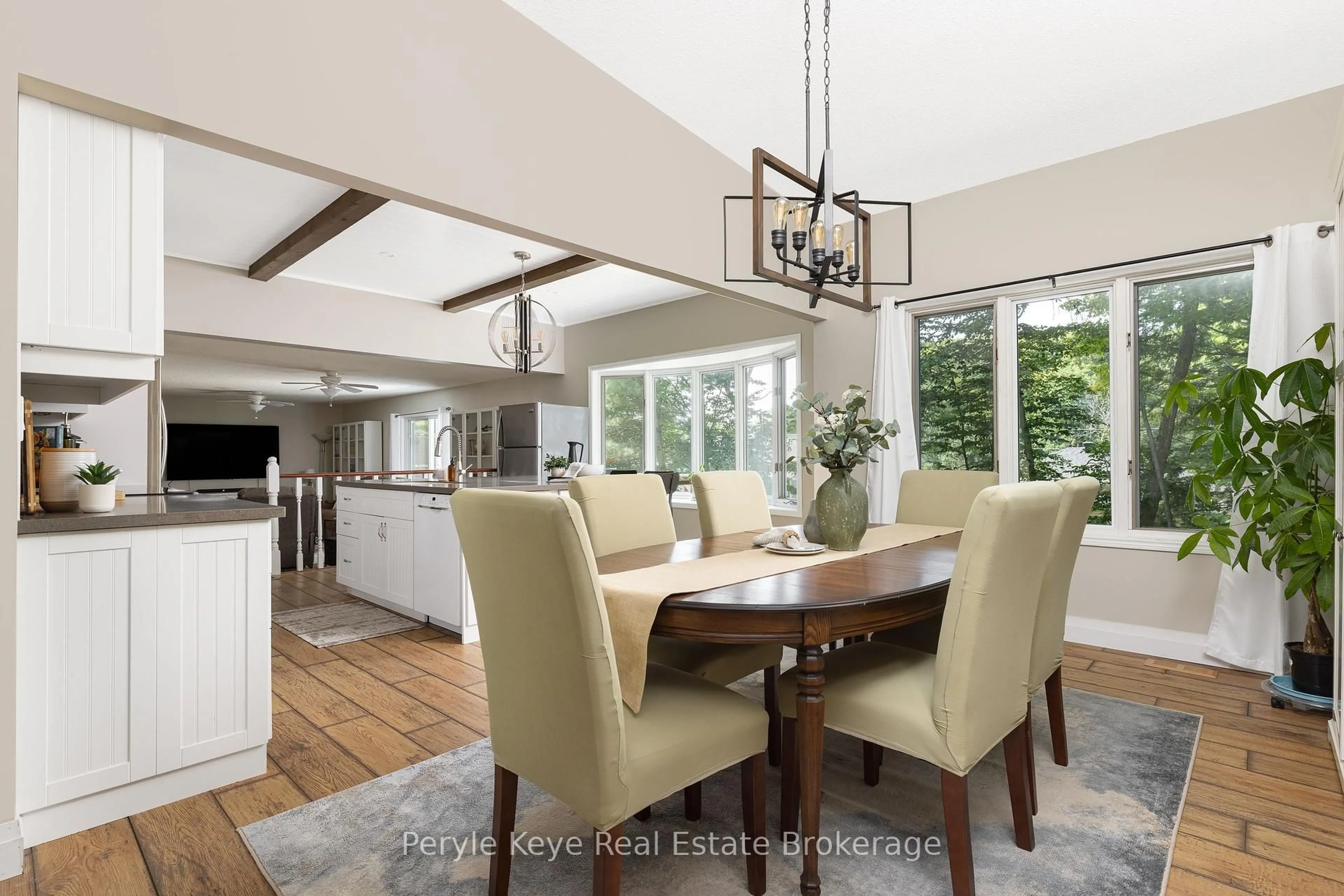 Open concept kitchen, unknown for 8 Shaw Cres, Huntsville Ontario P1H 1V8