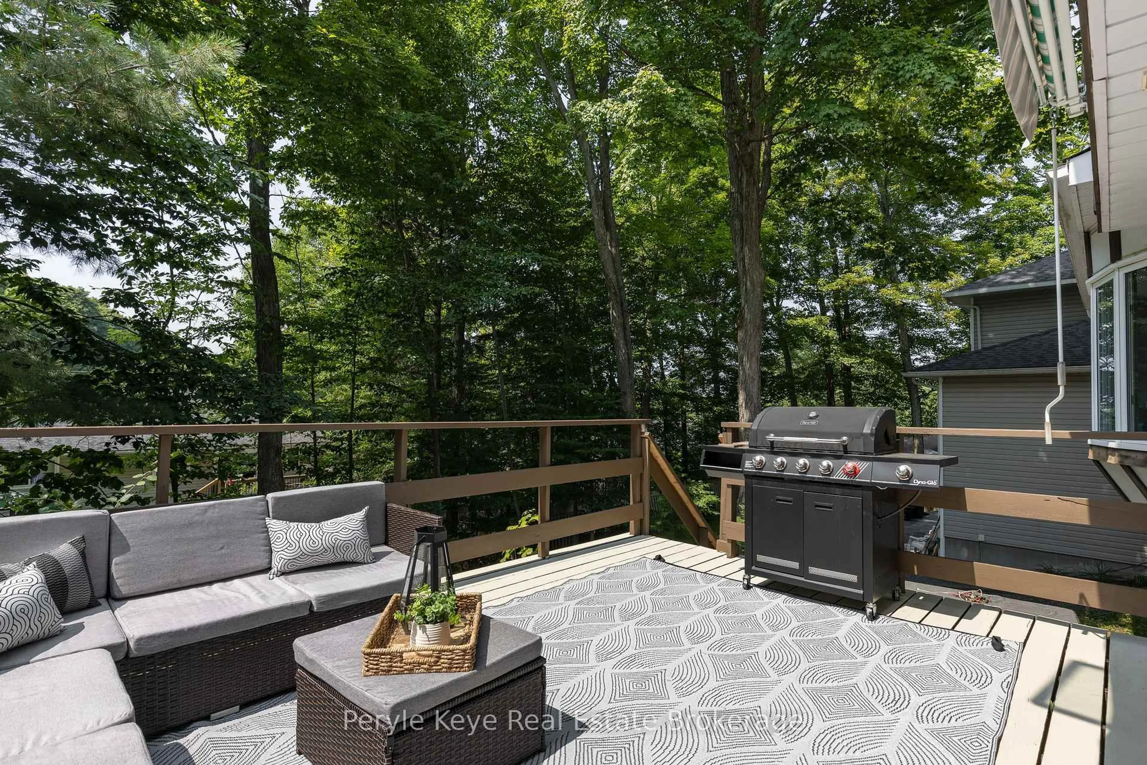 Patio, forest/trees view for 8 Shaw Cres, Huntsville Ontario P1H 1V8