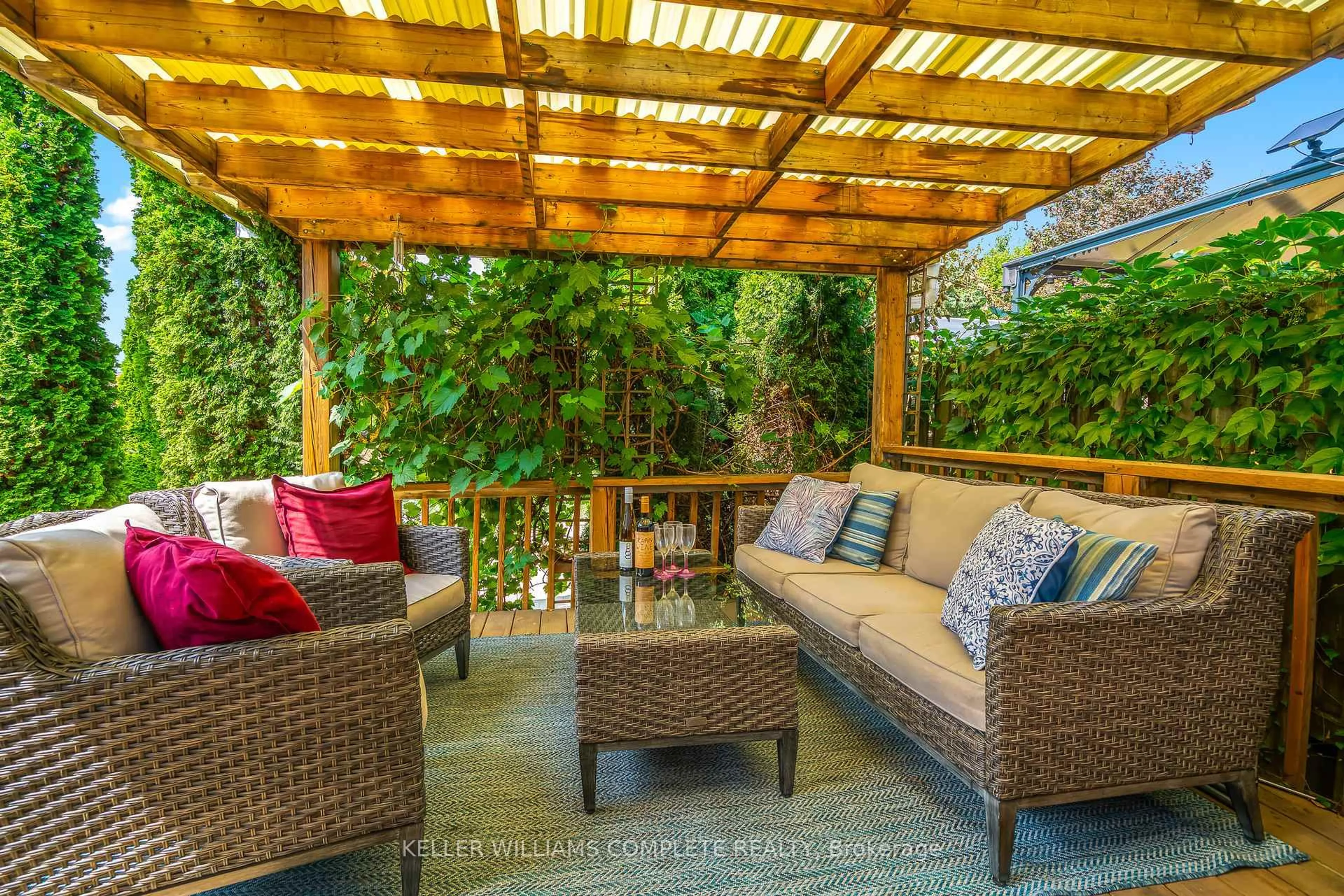 Patio, unknown for 56 Stoney Brook Cres, St. Catharines Ontario L2S 3R8