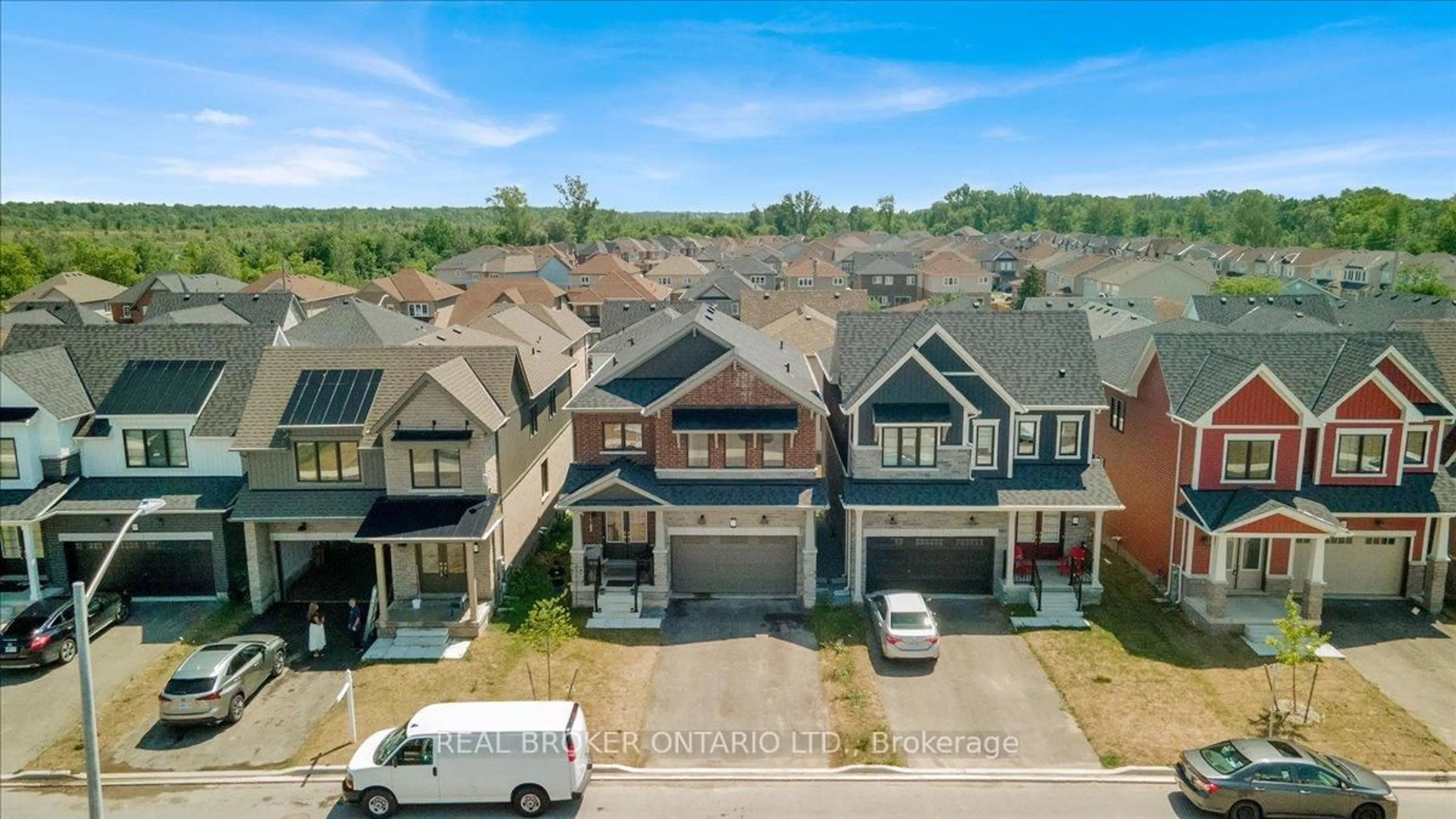A pic from outside/outdoor area/front of a property/back of a property/a pic from drone, unknown for 73 Stern Dr, Welland Ontario L3B 0M3