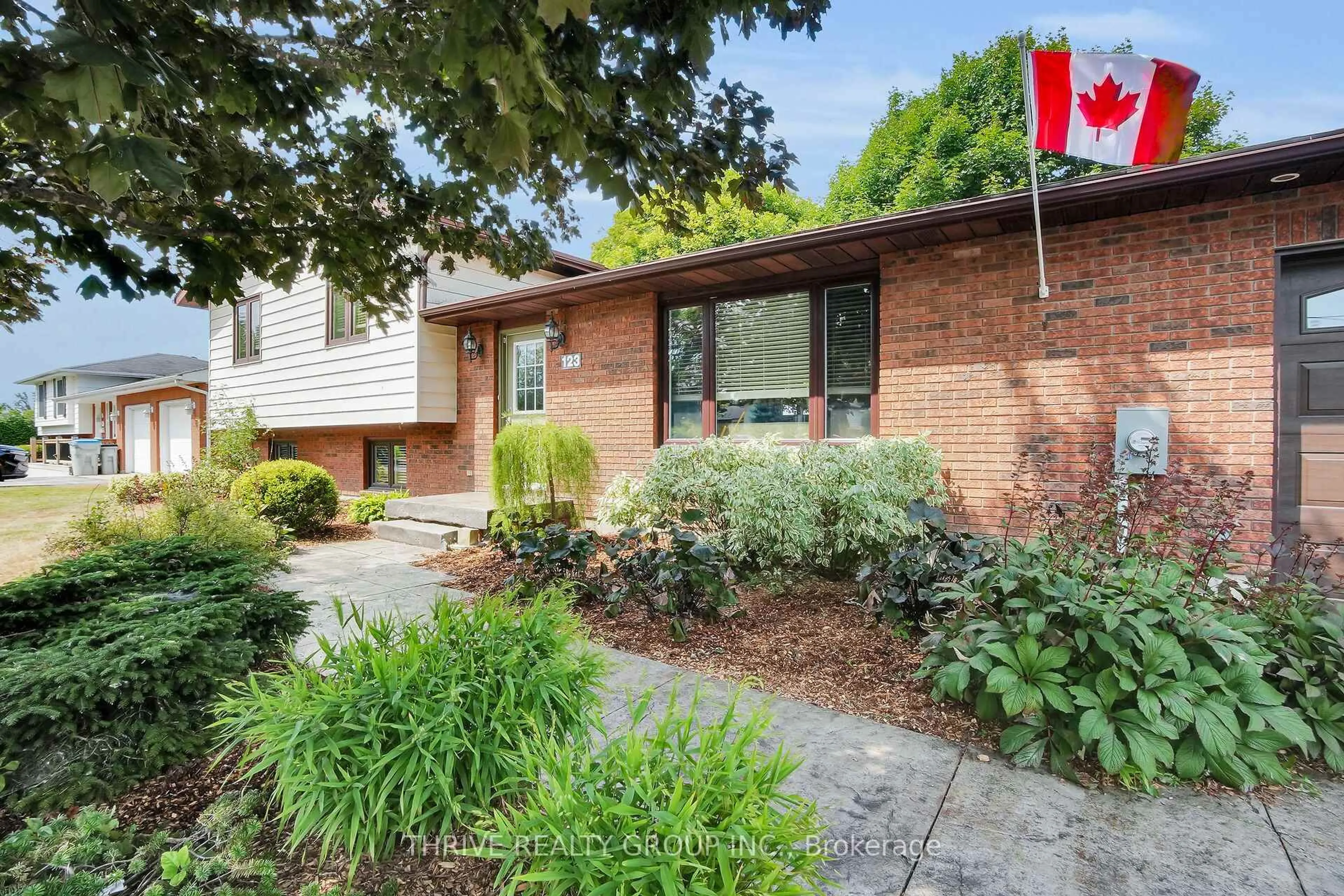 Home with brick exterior material, street for 123 Michelle Ave, North Middlesex Ontario N0M 2K0