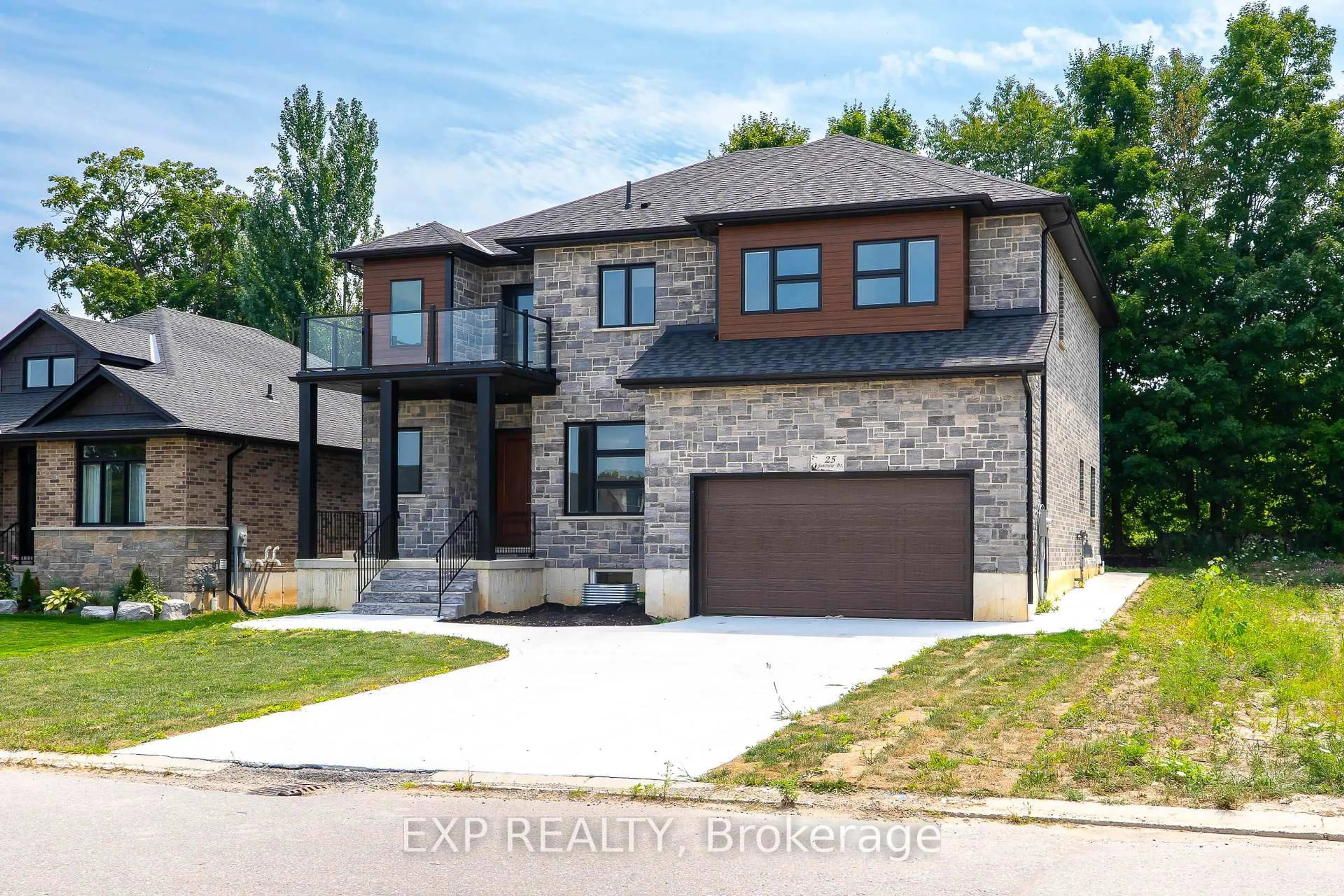 Home with brick exterior material, street for 25 Sunview Dr, Norwich Ontario N0J 1P0