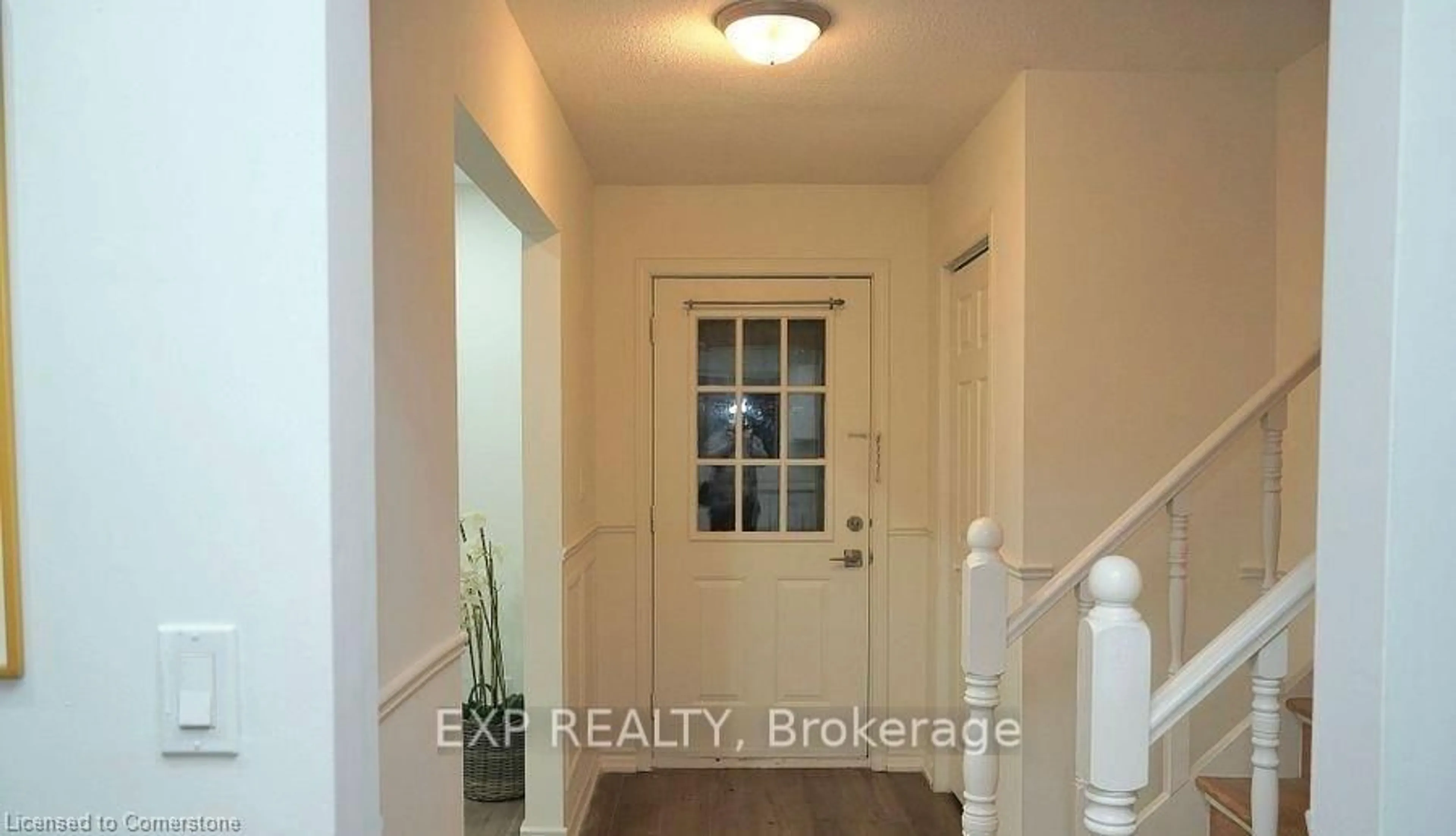 Indoor entryway for 156 John St, Grey Highlands Ontario N0C 1C0