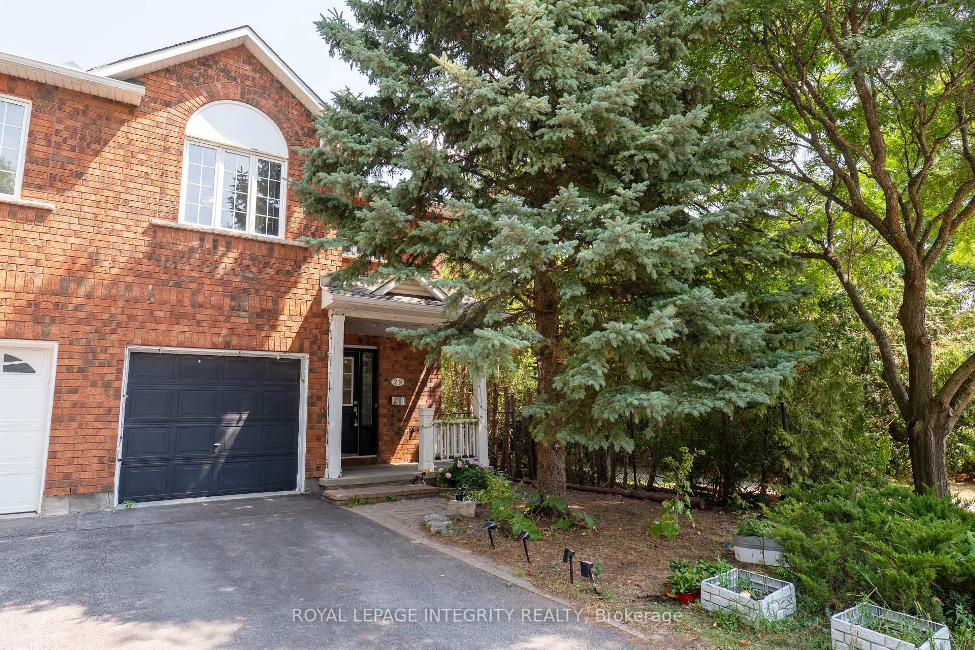 Home with brick exterior material, street for 29 KETTLEBY St, Ottawa Ontario K2K 3C4
