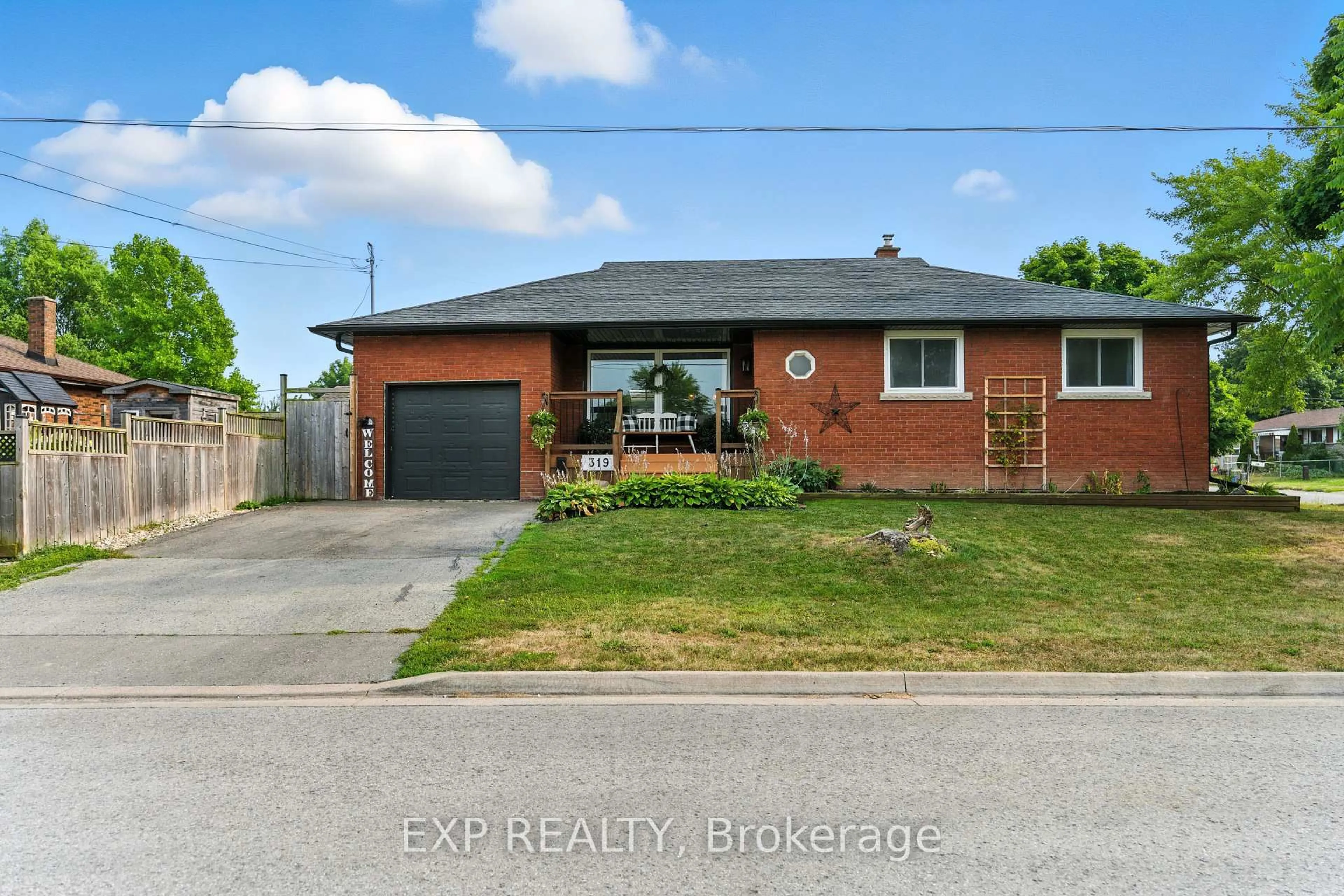 Home with brick exterior material, street for 319 Highland Ave, Fort Erie Ontario L2A 2Y1