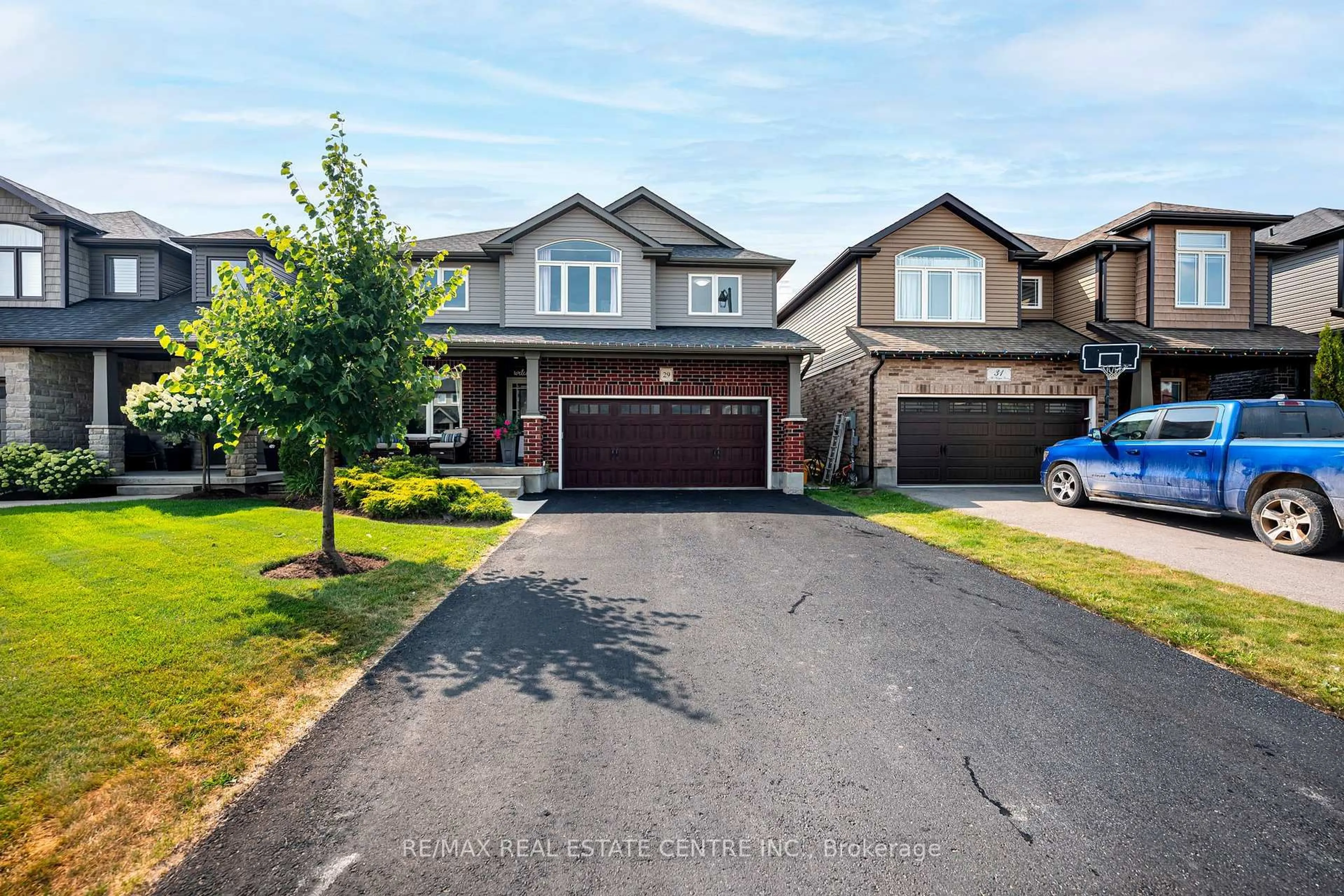 A pic from outside/outdoor area/front of a property/back of a property/a pic from drone, street for 29 Mcintyre Lane, East Luther Grand Valley Ontario L9W 6V1