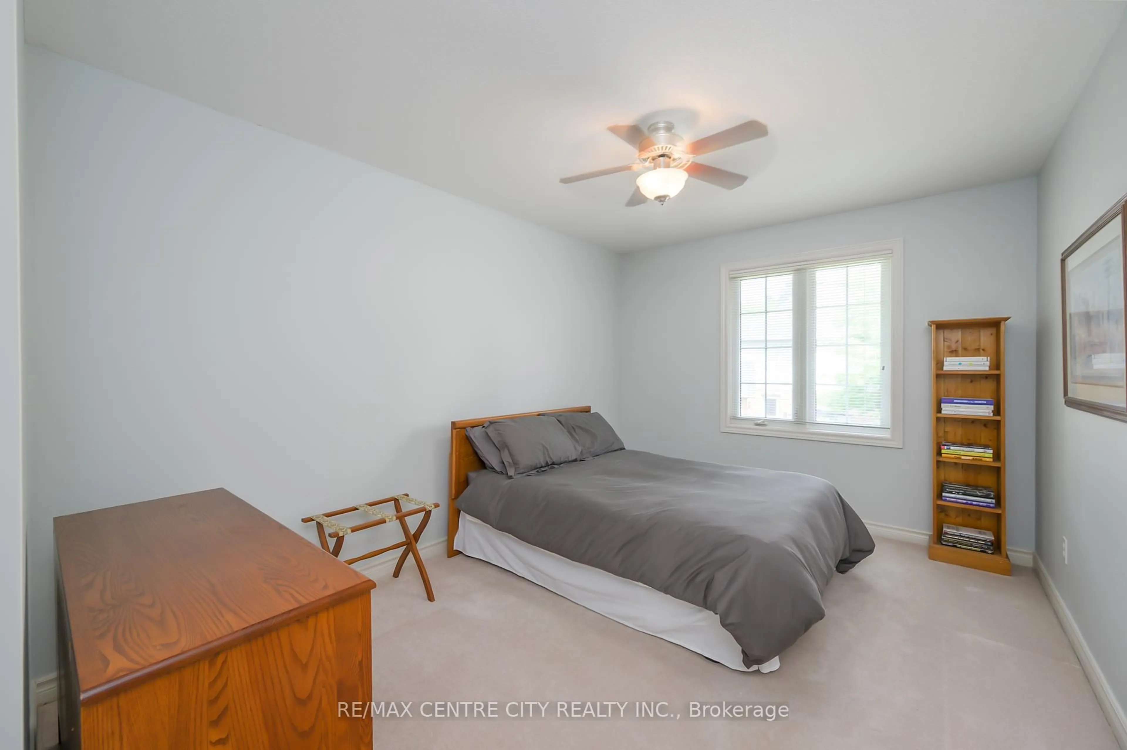 Bedroom with bed, unknown for 2 Mantle Pl, London North Ontario N6H 4Z9