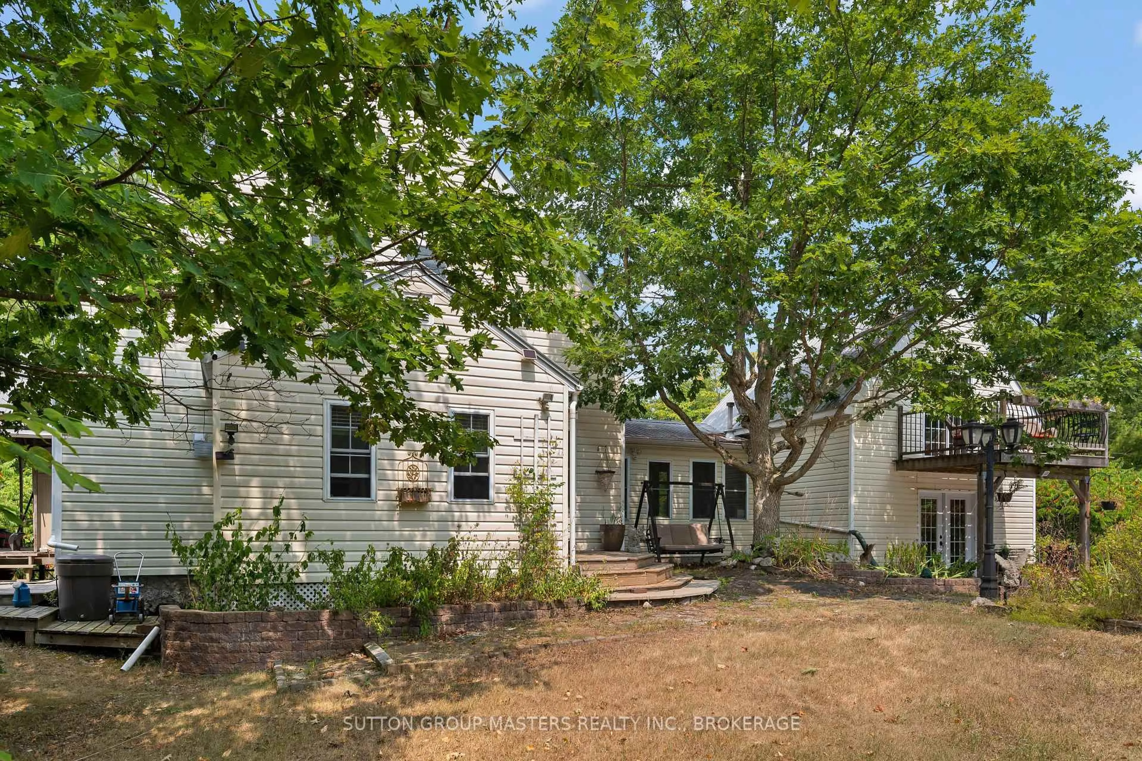 A pic from outside/outdoor area/front of a property/back of a property/a pic from drone, street for 1151 Old Mine Lane, Hartington Ontario K0H 1W0