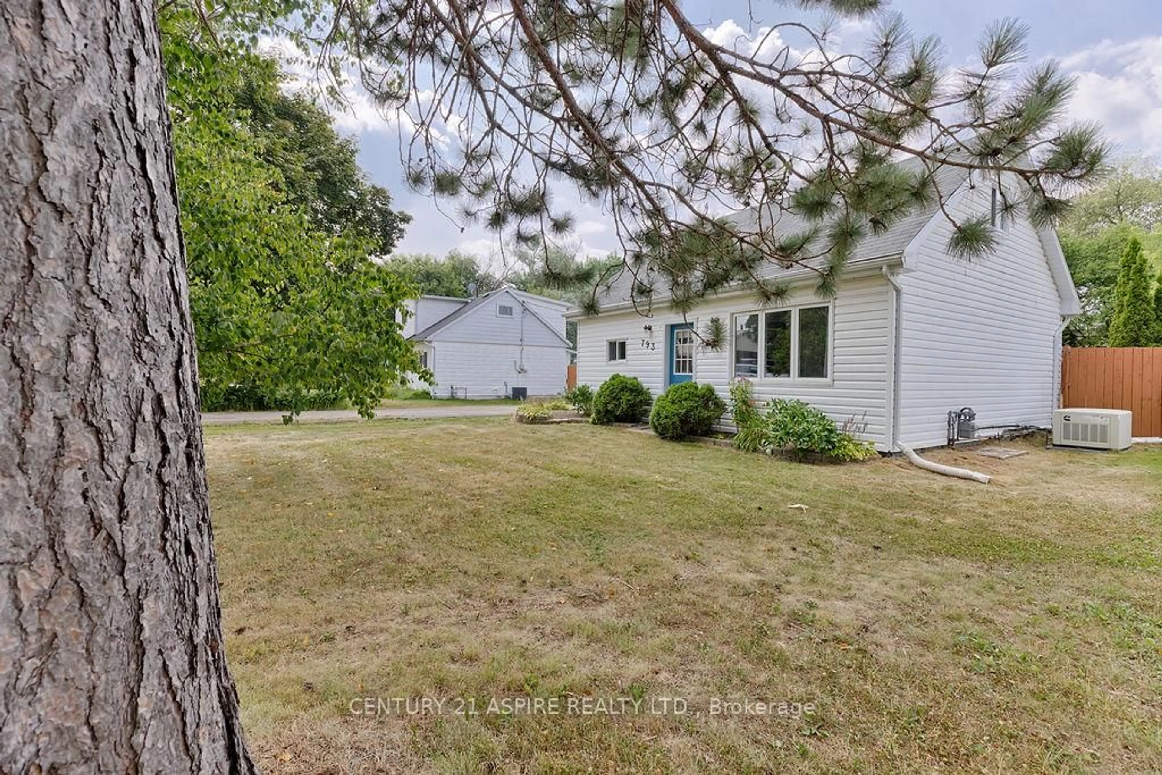 A pic from outside/outdoor area/front of a property/back of a property/a pic from drone, unknown for 793 Easy St, Petawawa Ontario K8A 7C9