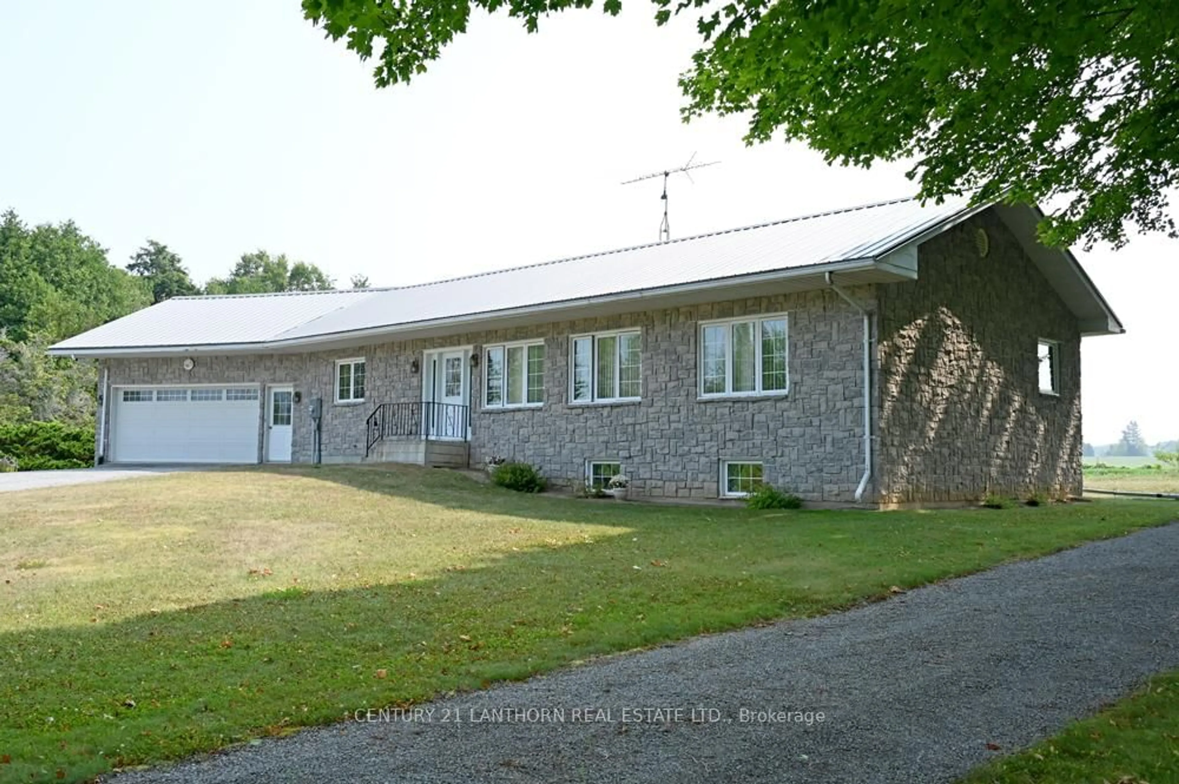 A pic from outside/outdoor area/front of a property/back of a property/a pic from drone, building for 539 Shannon Rd, Prince Edward County Ontario K0K 2T0