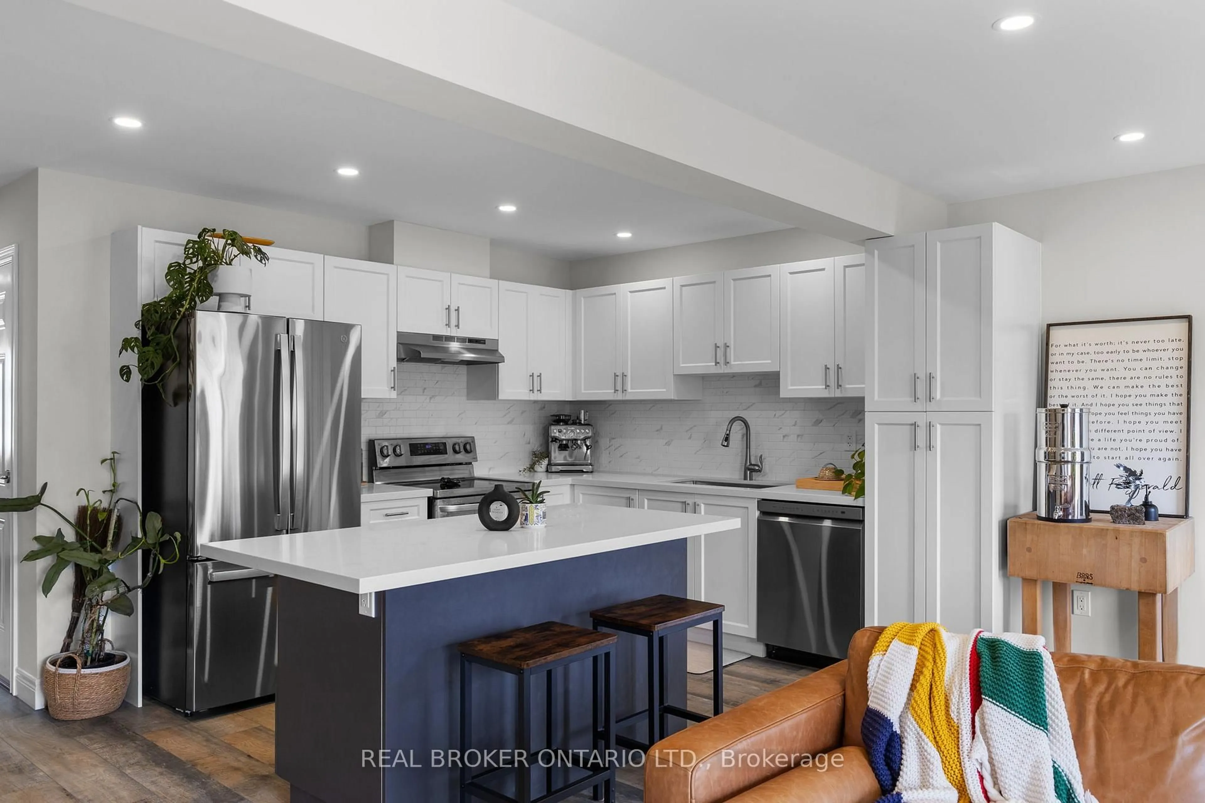Open concept kitchen, ceramic/tile floor for 8 Nicole Park Pl, Bracebridge Ontario P1L 0C8