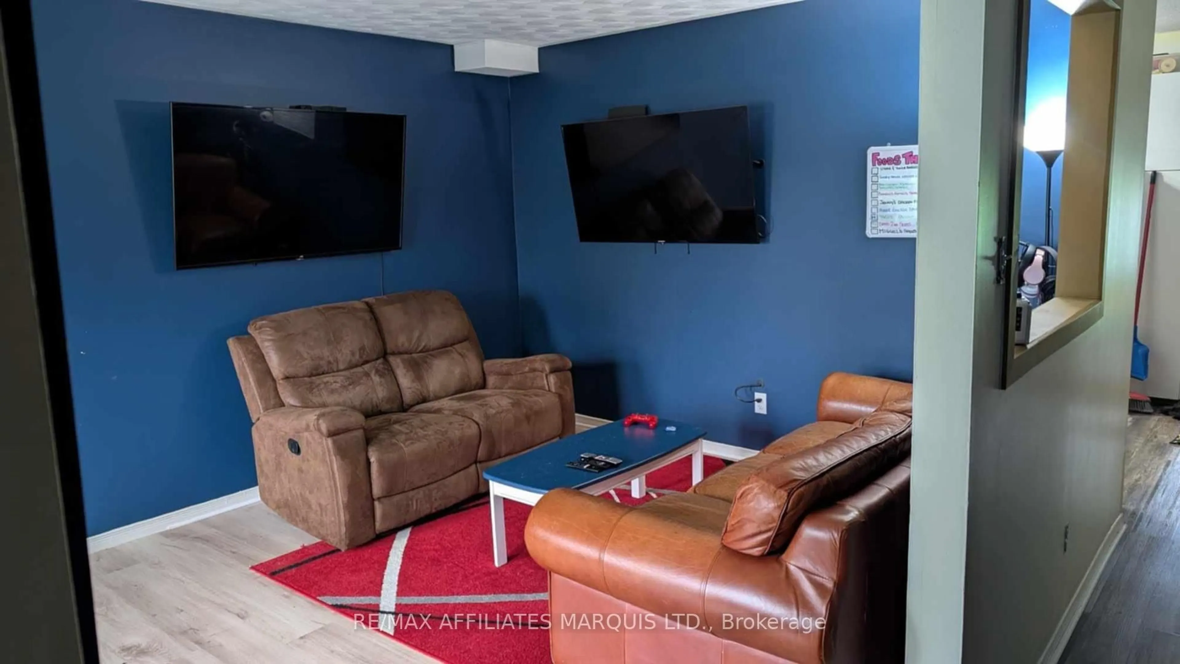 Home theater for 2218 Tollgate Rd, Cornwall Ontario K6J 5W8