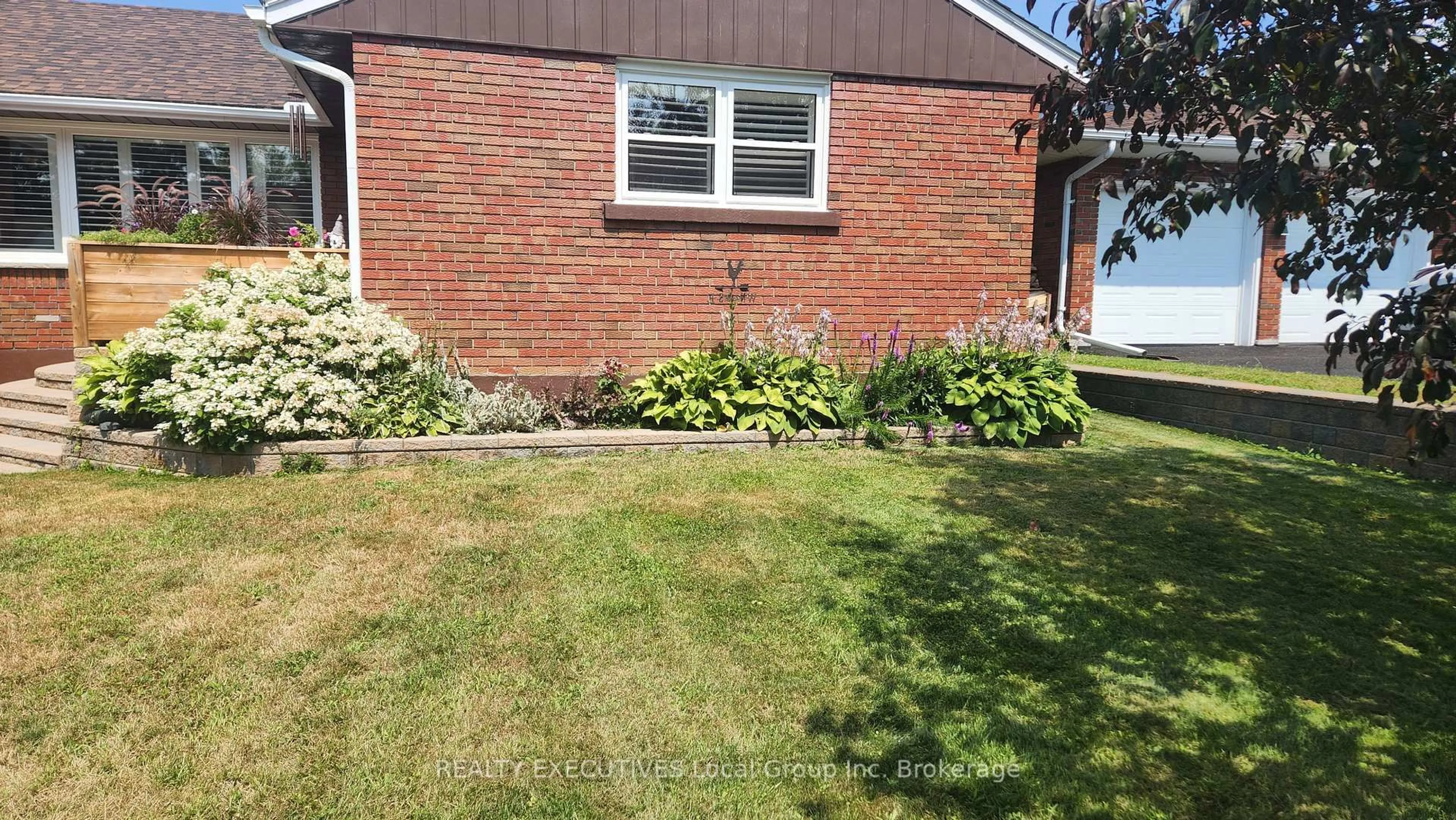 Unknown for 838 REYNOLDS St, North Bay Ontario P1B 5C7