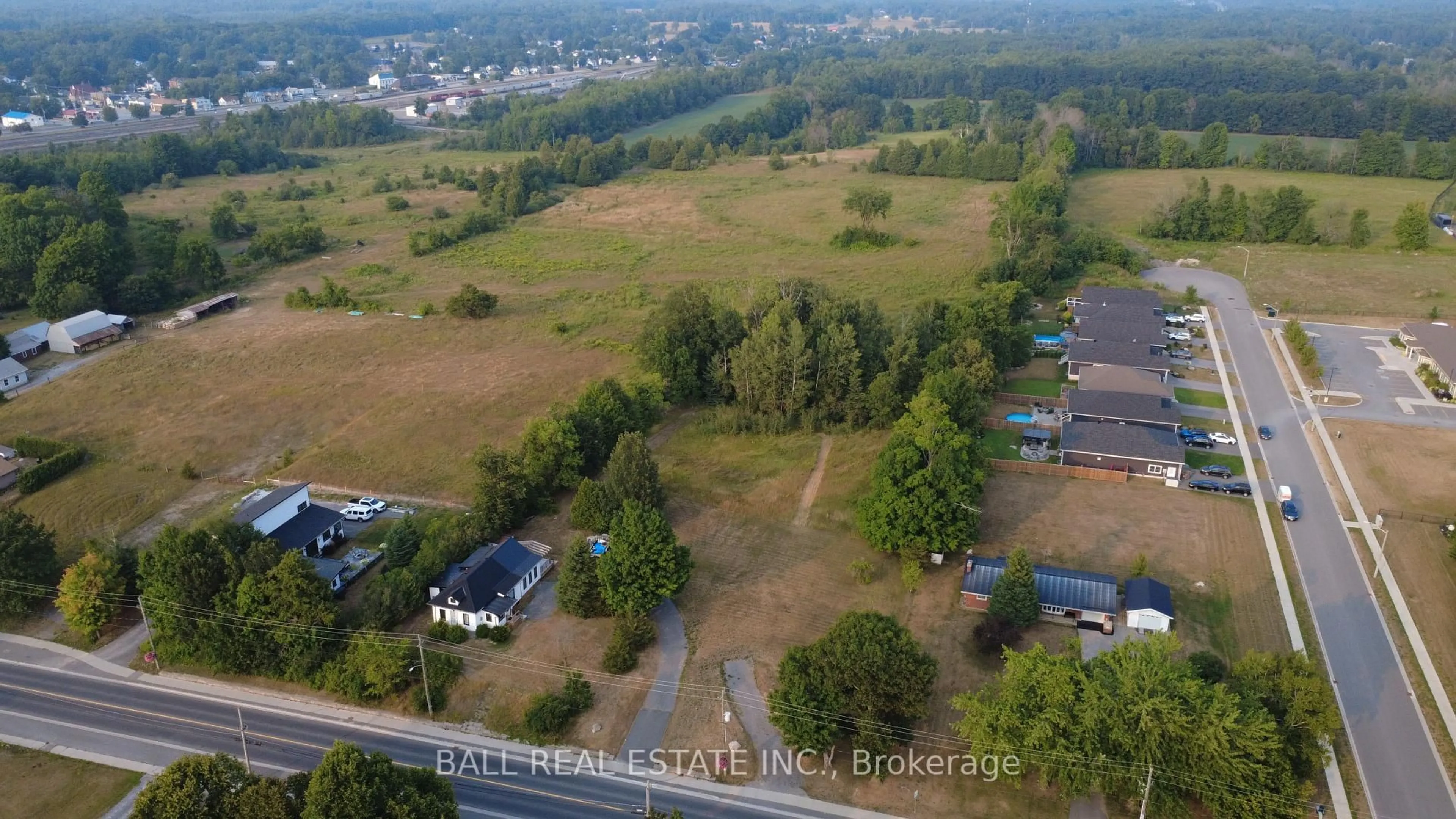 A pic from outside/outdoor area/front of a property/back of a property/a pic from drone, mountain view for 34 Concession St, Havelock-Belmont-Methuen Ontario K0L 1Z0