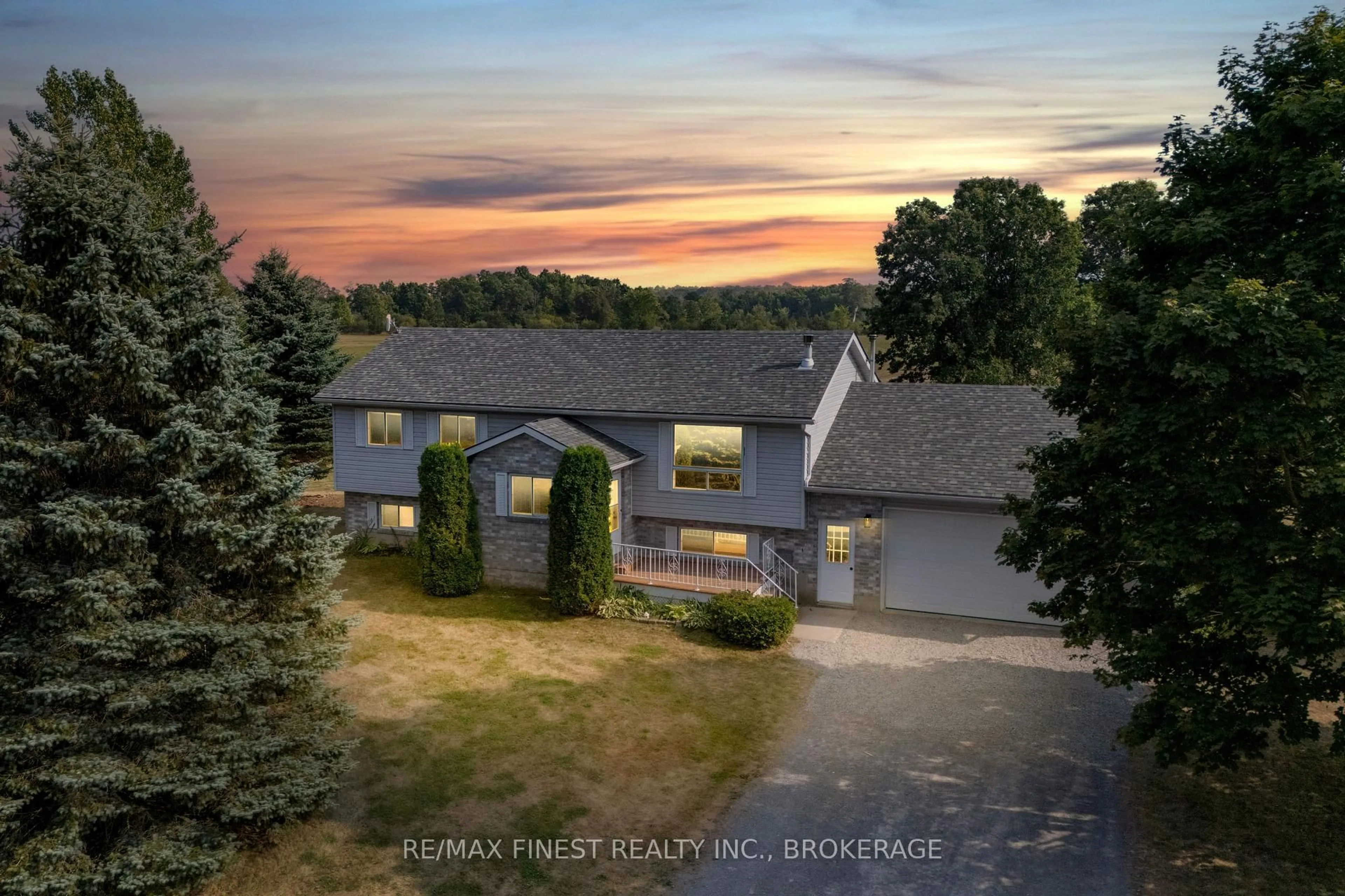 A pic from outside/outdoor area/front of a property/back of a property/a pic from drone, unknown for 3233 Orser Rd, Mcdonalds Corners Ontario K0H 1M0