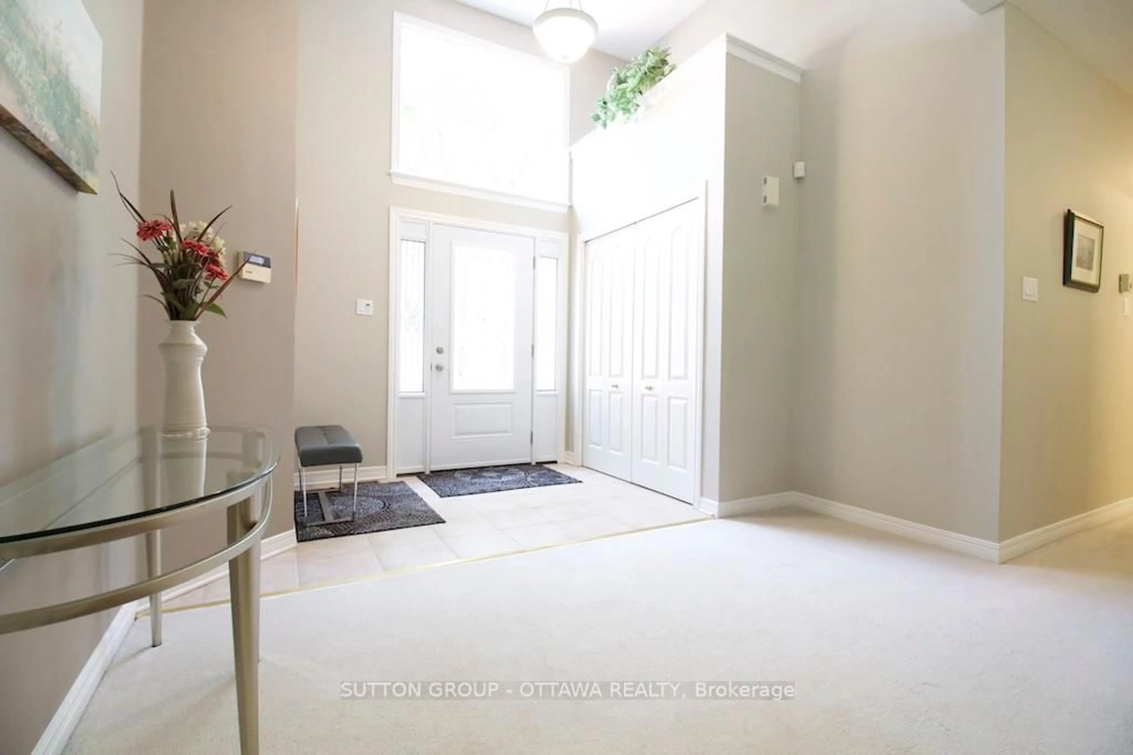 Indoor entryway for 18 Sirocco Cres, Stittsville Ontario K2S 1Z7