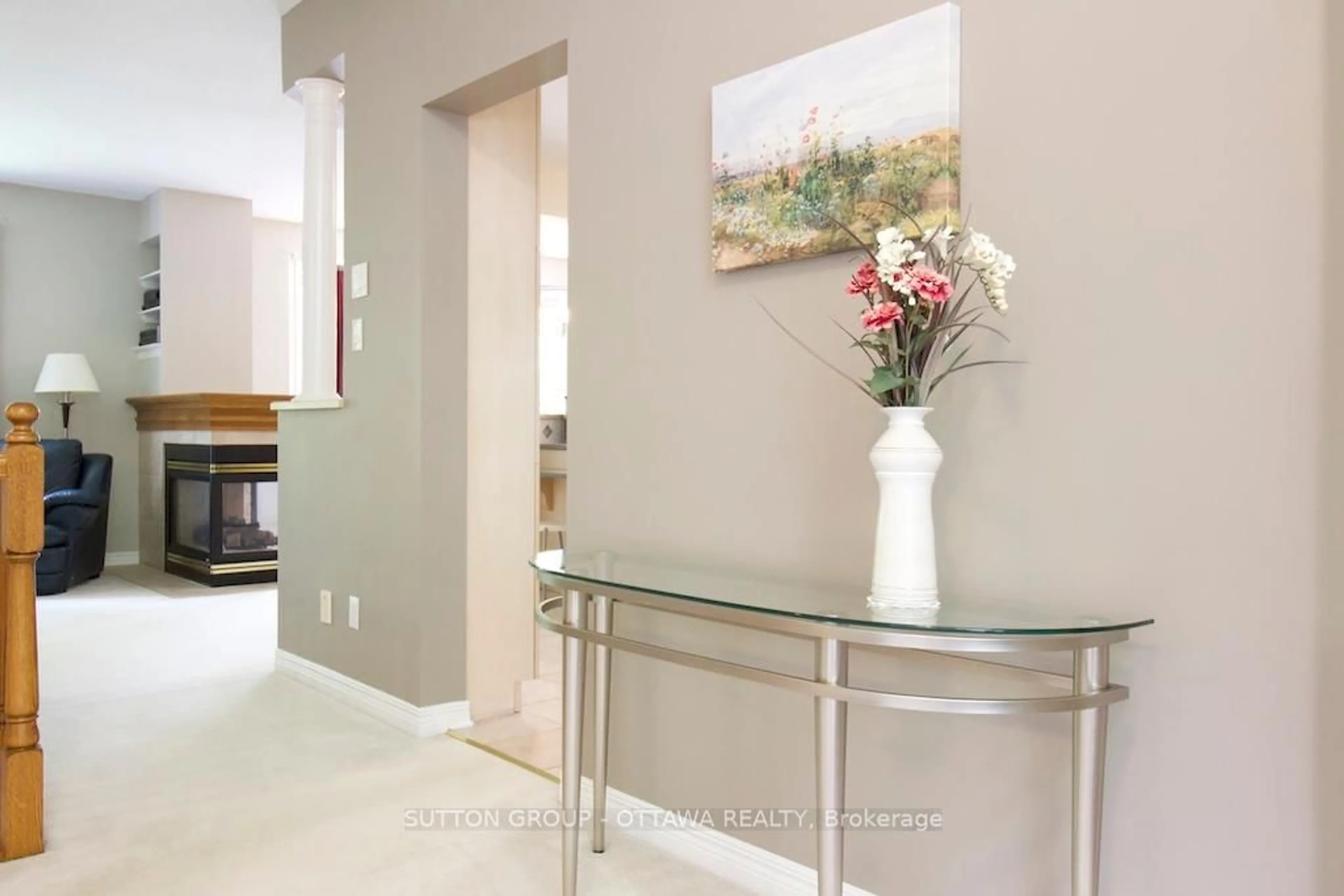 Indoor entryway for 18 Sirocco Cres, Stittsville Ontario K2S 1Z7