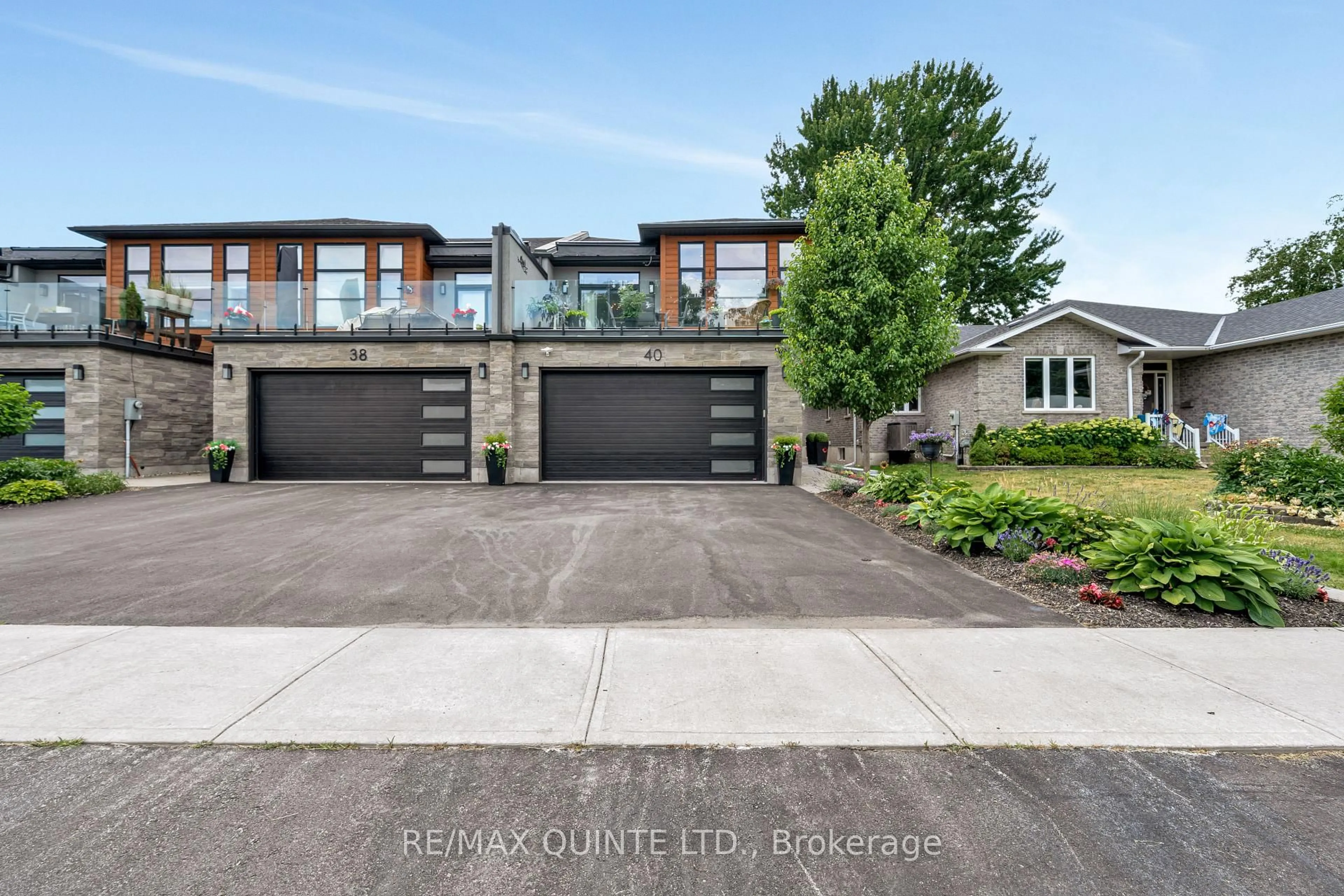 Home with brick exterior material, street for 40 John St, Belleville Ontario K8N 3E3