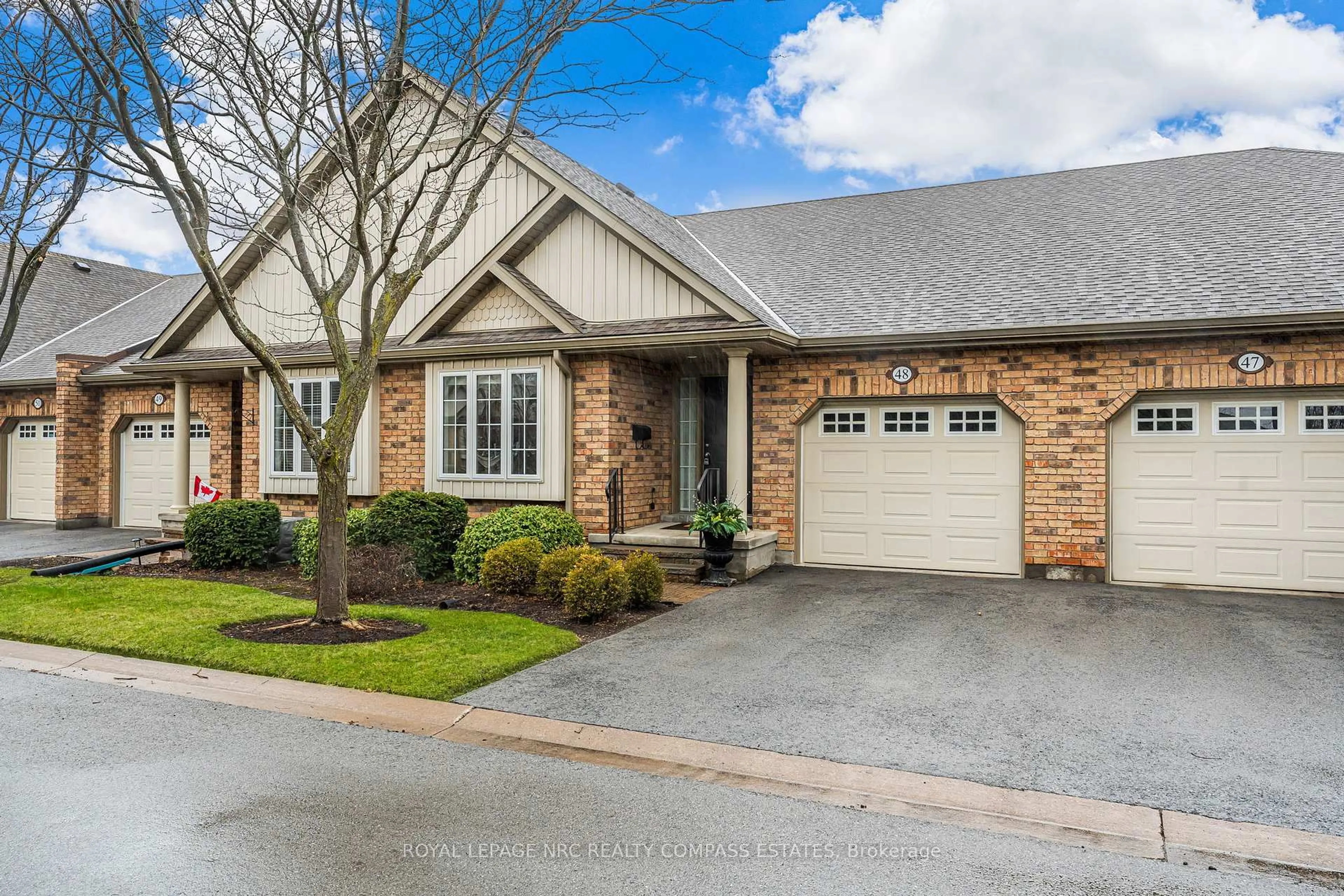 Home with brick exterior material, street for 605 Welland Ave #48, St. Catharines Ontario L2M 7Z7